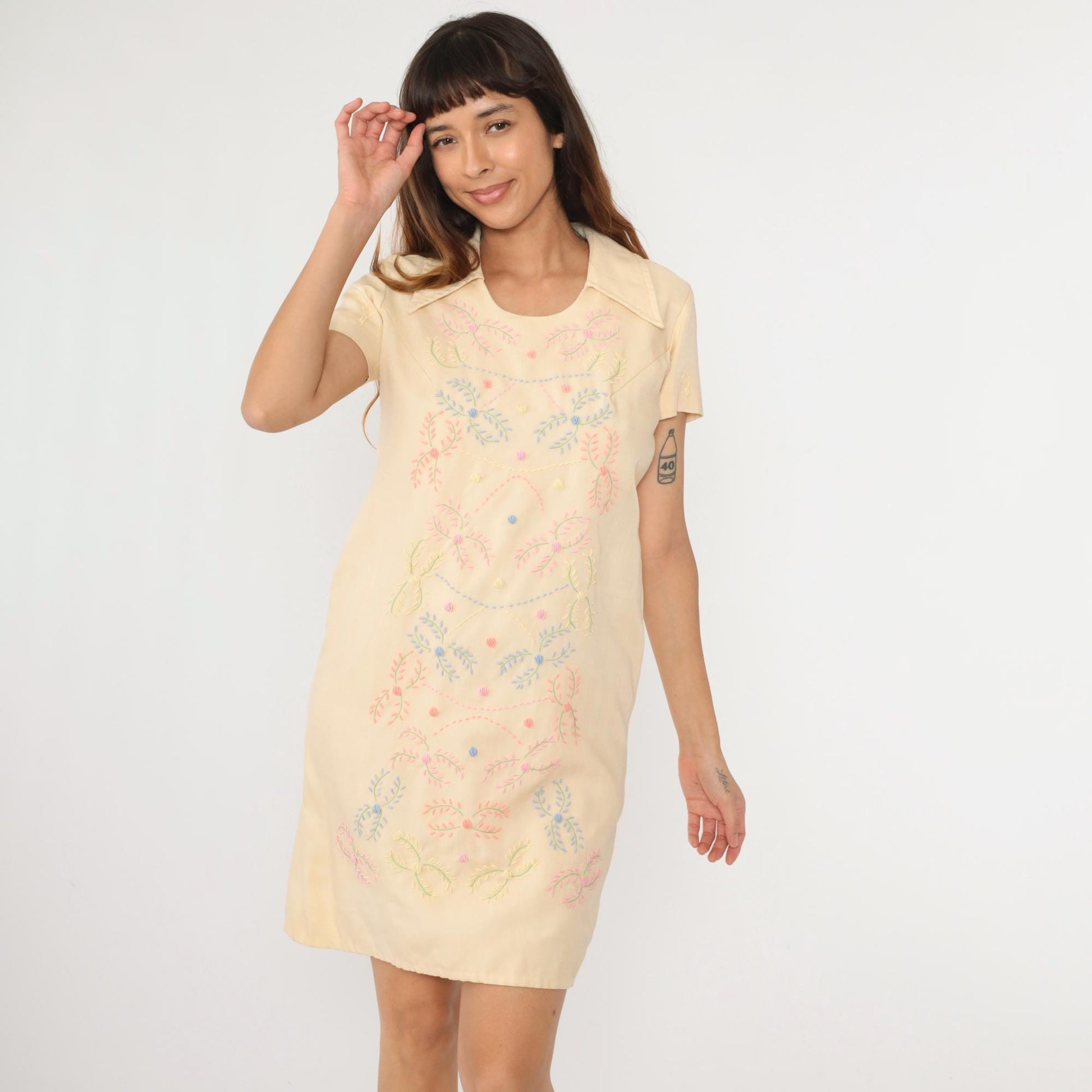 60s Embroidered Floral Shift Dress Cream Pointed Collar Mini Small S