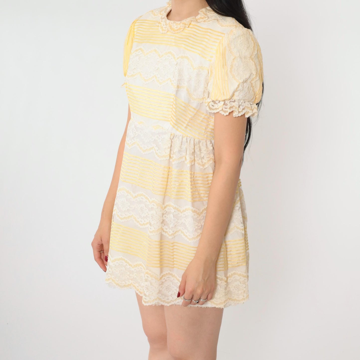 70s Yellow White Floral Lace Mini Dress Puff Sleeve Ruffle Trim Small