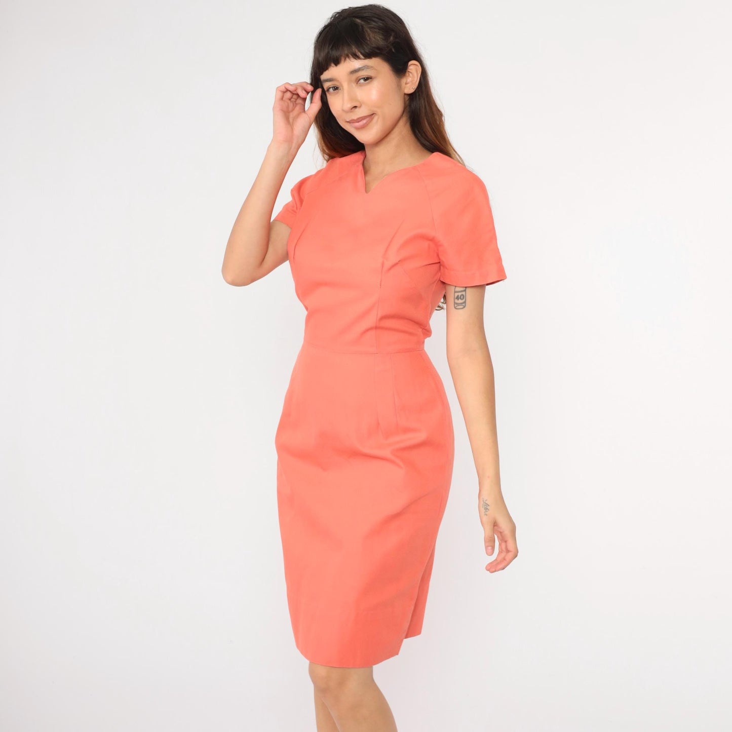 1960s Coral Pencil Dress V Neck High Waist Short Sleeve Small