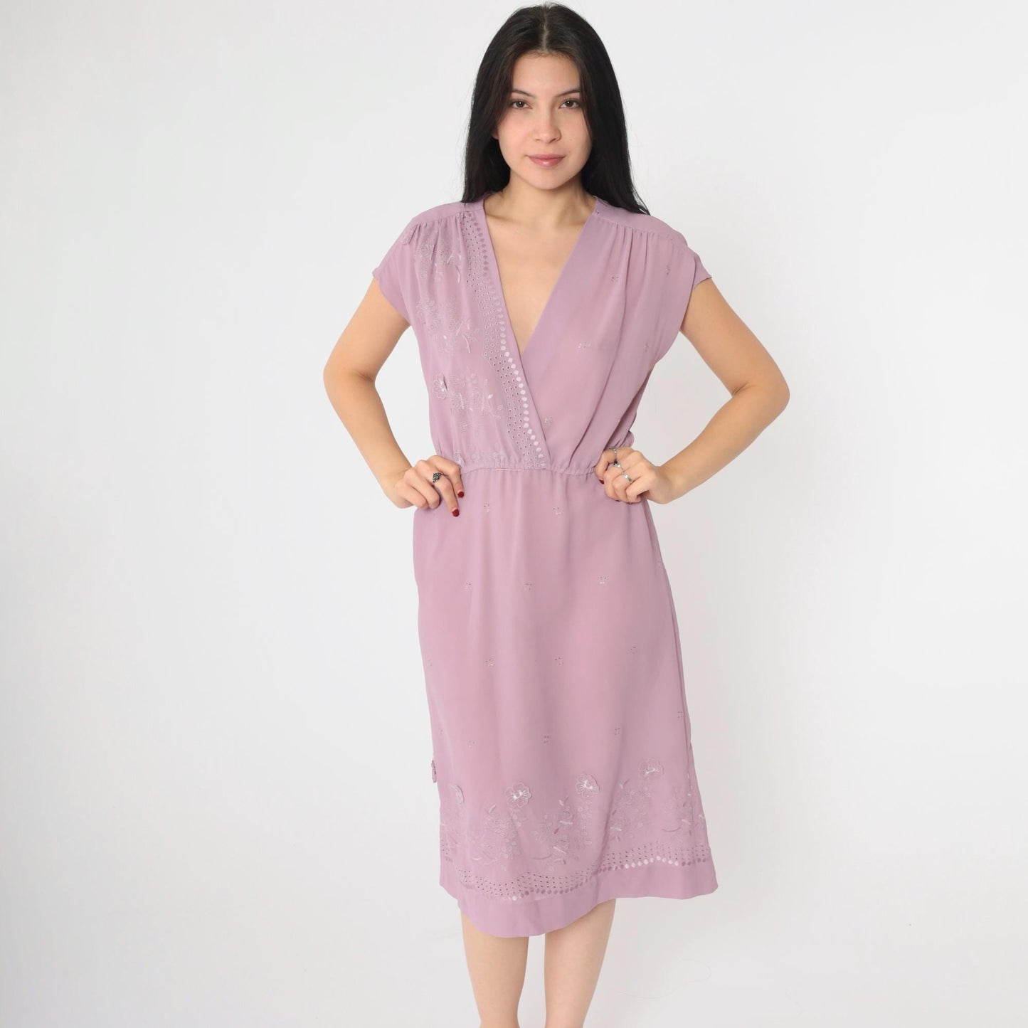 70s Lavender Floral Embroidered Wrap Dress Midi V-Neck Cap Sleeve Medium