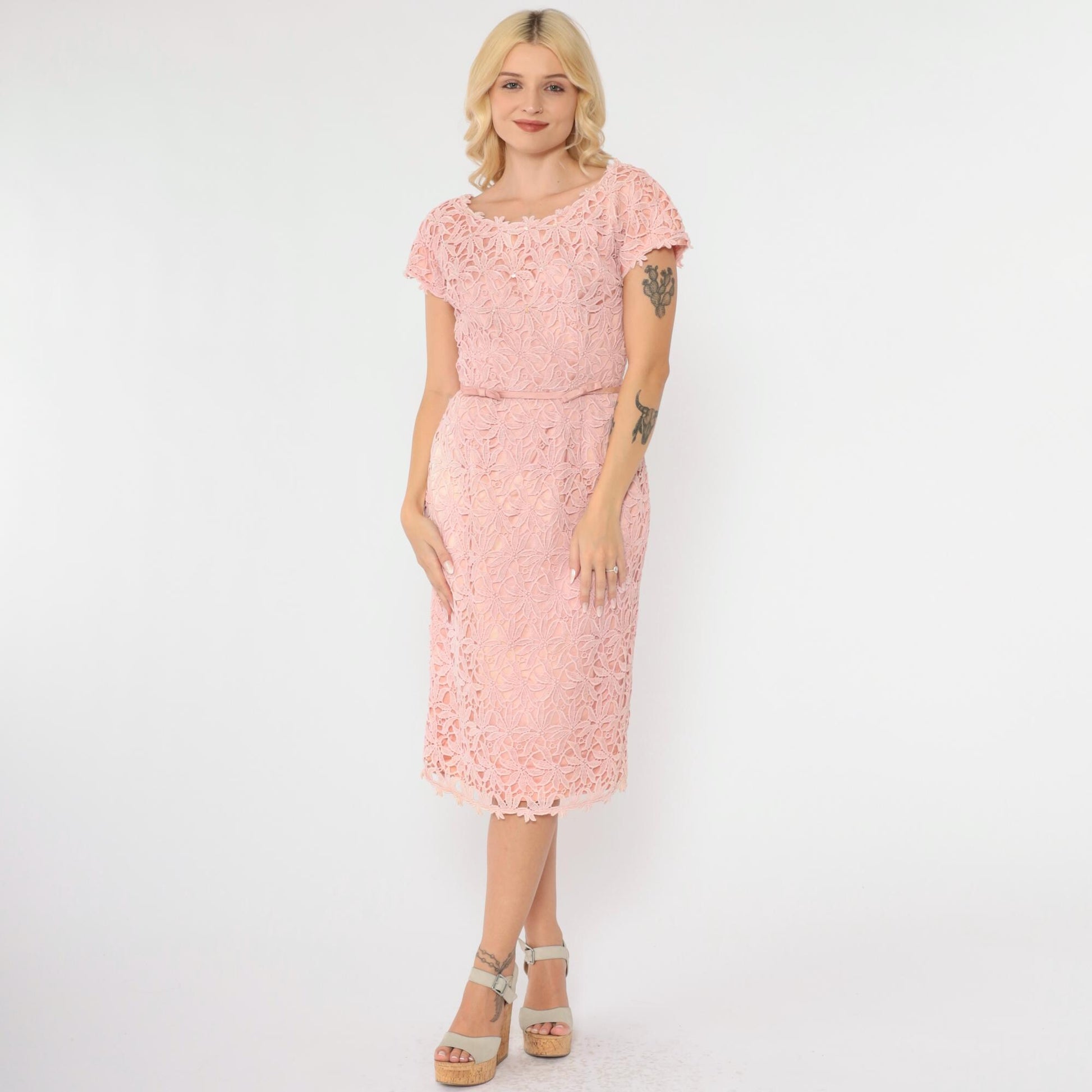 1960s Pink Lace Beaded Cocktail Dress Knee-Length Pencil XS
