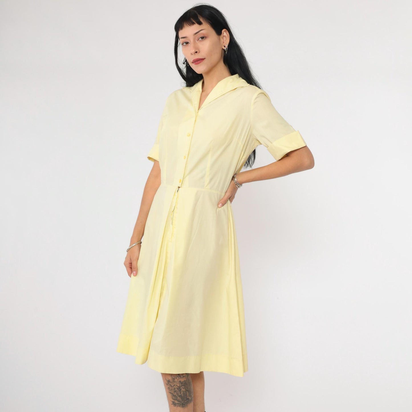 60s Light Yellow Button-Up Shirtdress Midi Collared High Waist Small