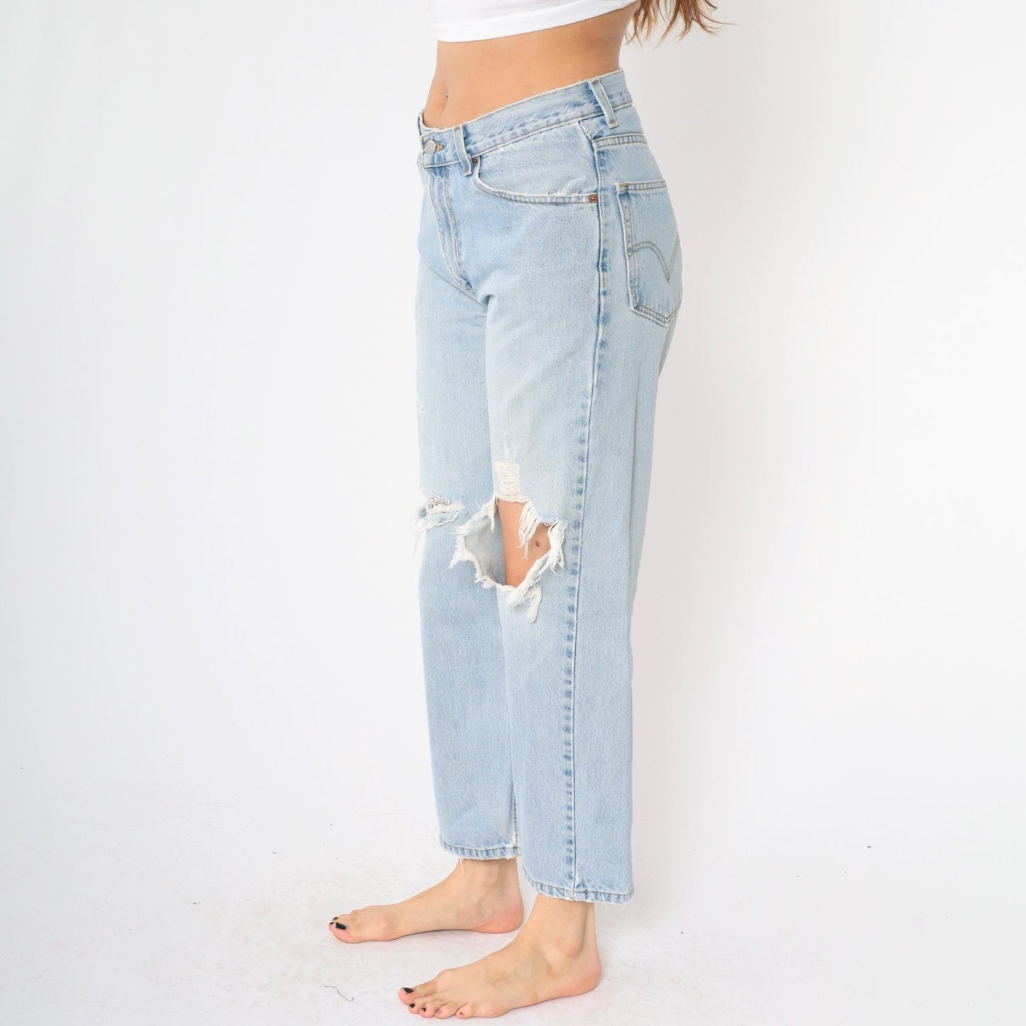 Y2K Levi's 550 Jeans High Rise Straight Leg Ripped Knee Light Wash Blue 32x29