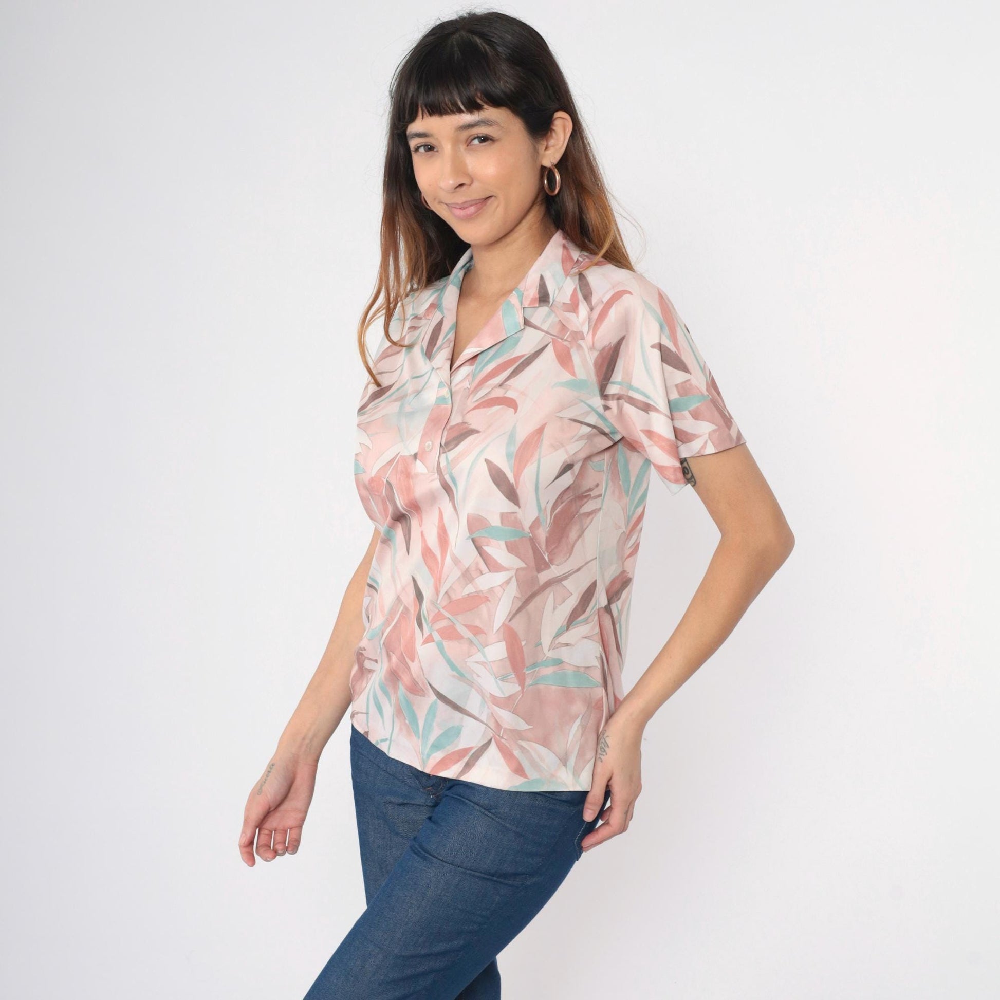 80s Botanical Leaf Print Blouse Pastel Blue Button-Up Collared Shirt Medium