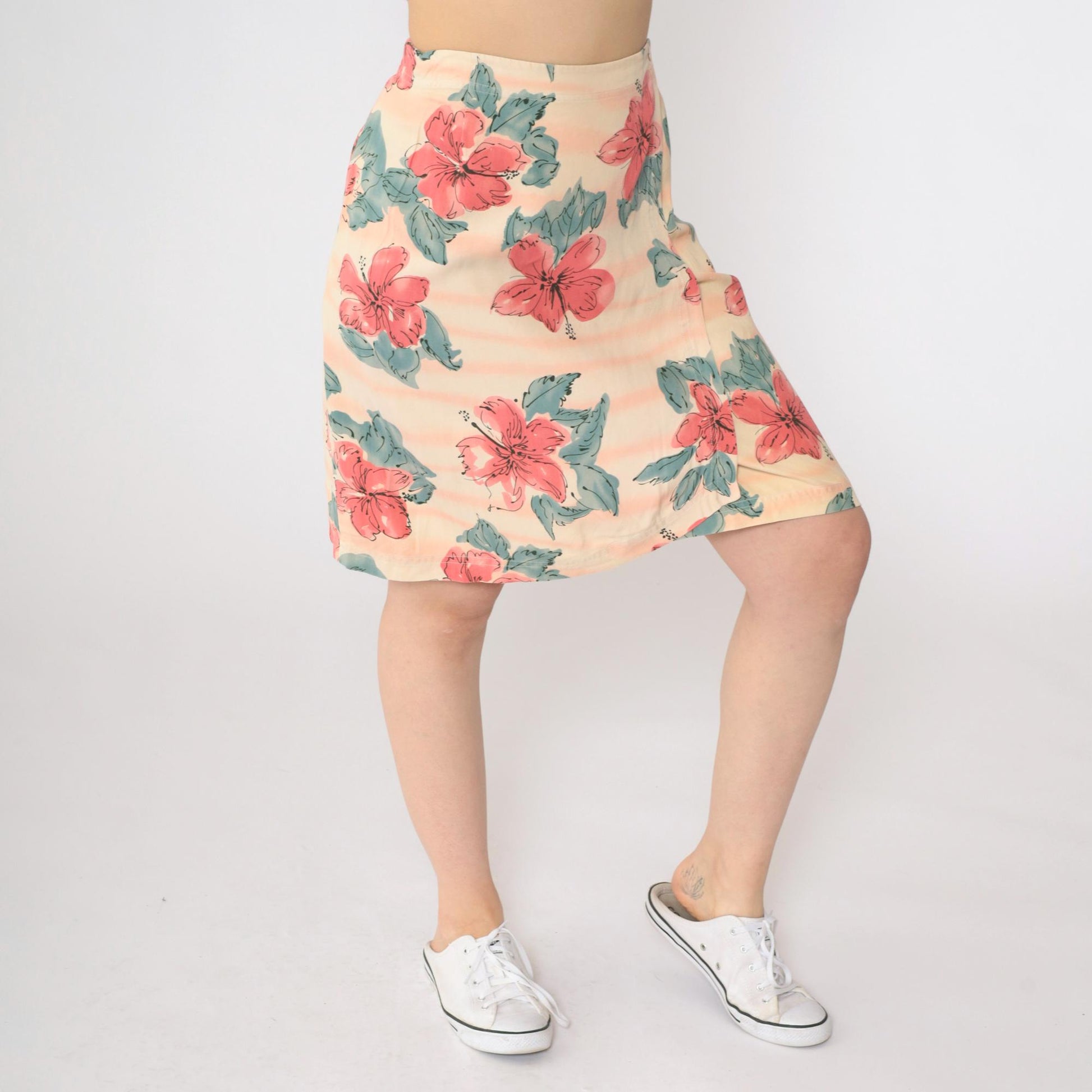 Y2K Silk Floral Mini Skirt Cream Coral Flower Print High Waisted Medium
