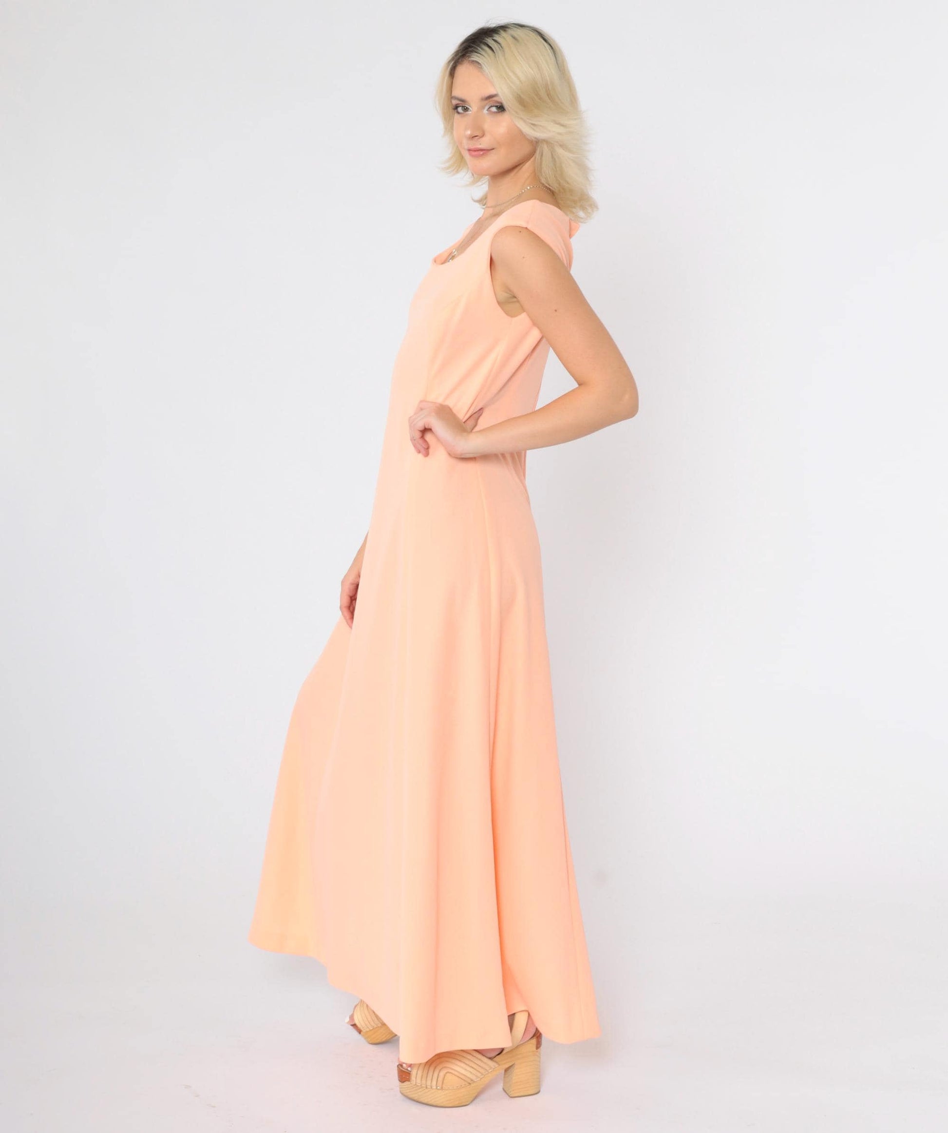 70s Peach Maxi Dress Sleeveless Princess Seam A-Line Disco Gown Small