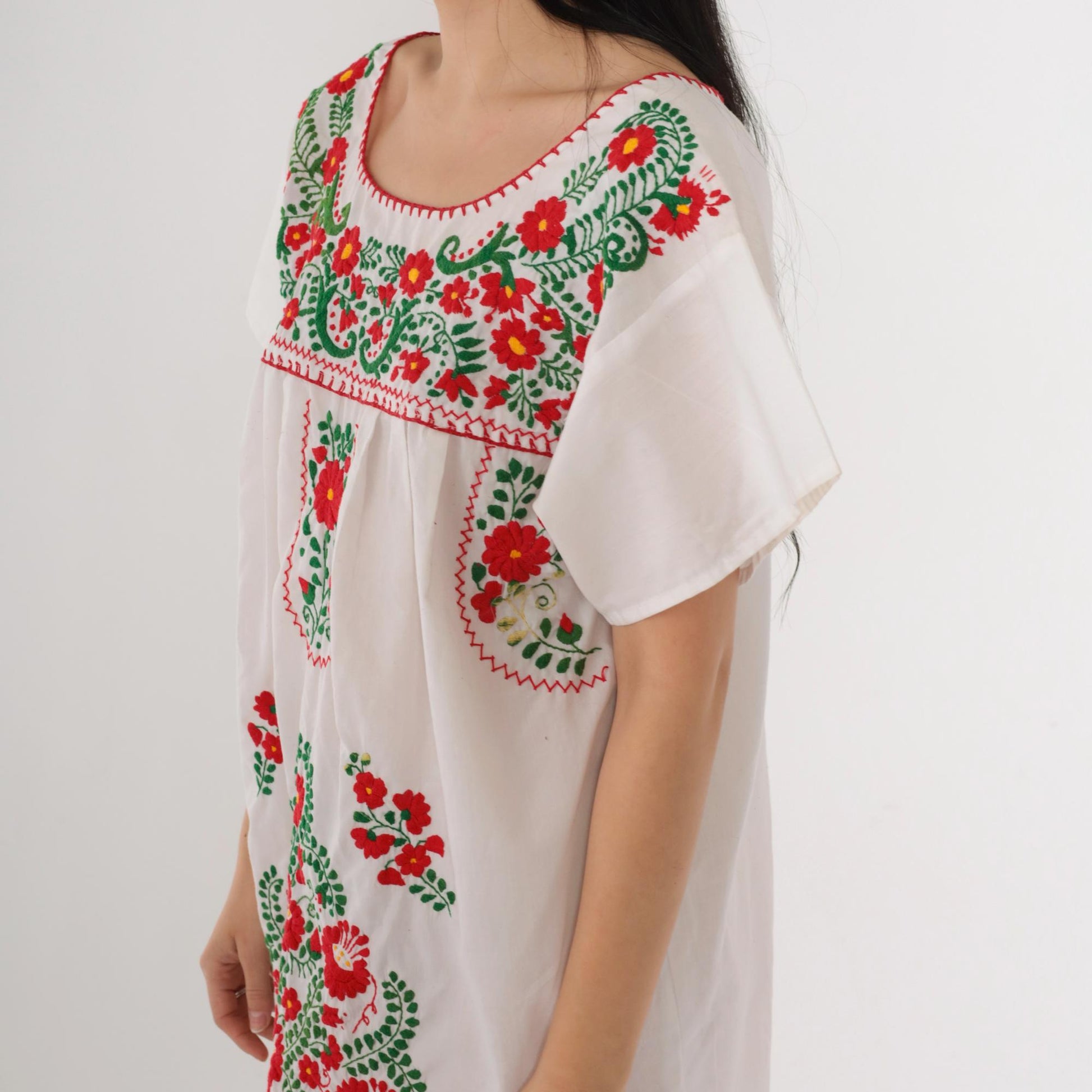 90s Mexican Embroidered Mini Dress White Floral Red Green Short Sleeve Medium M