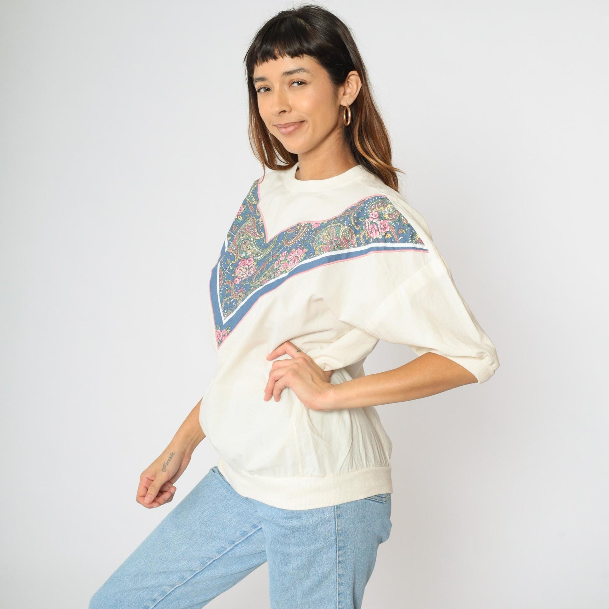 90s Cream Paisley Floral Blouse Short Sleeve Banded Hem Large L