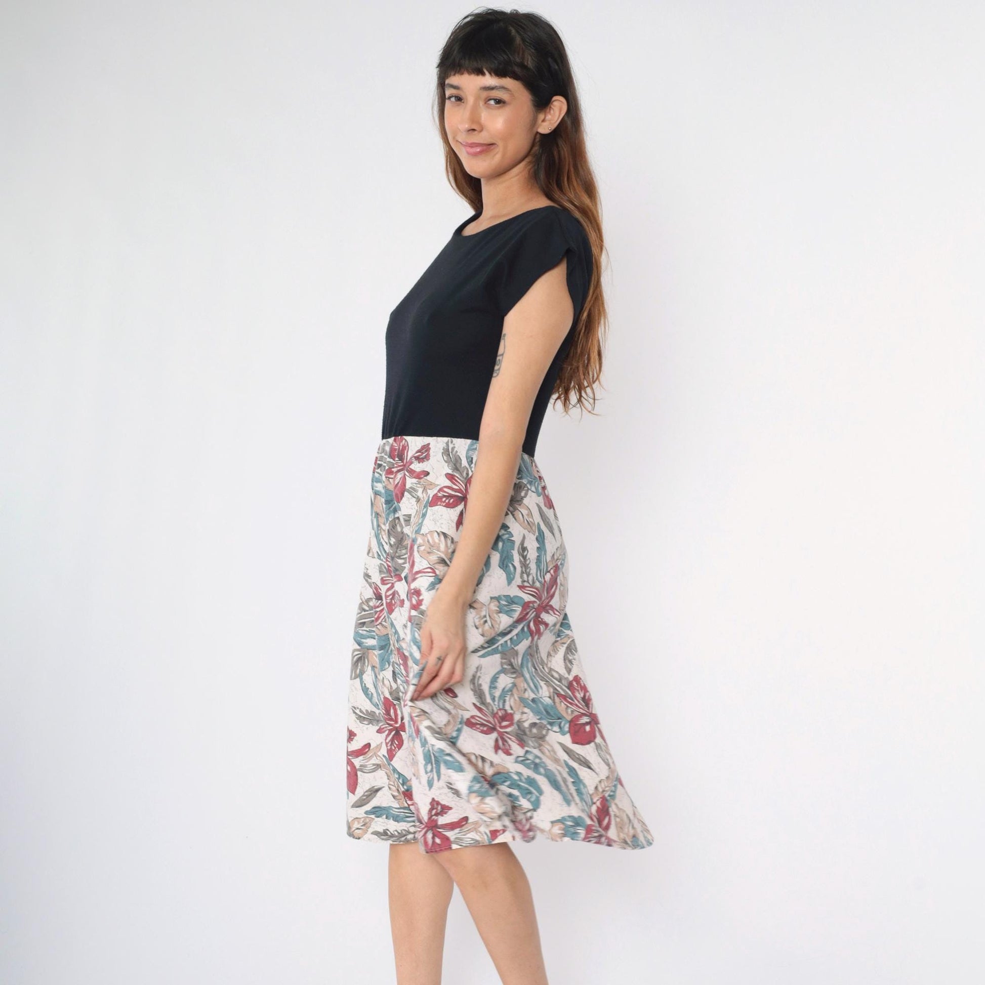 80s Tropical Floral Midi Dress Black Bodice Cap Sleeve V-Back Medium M
