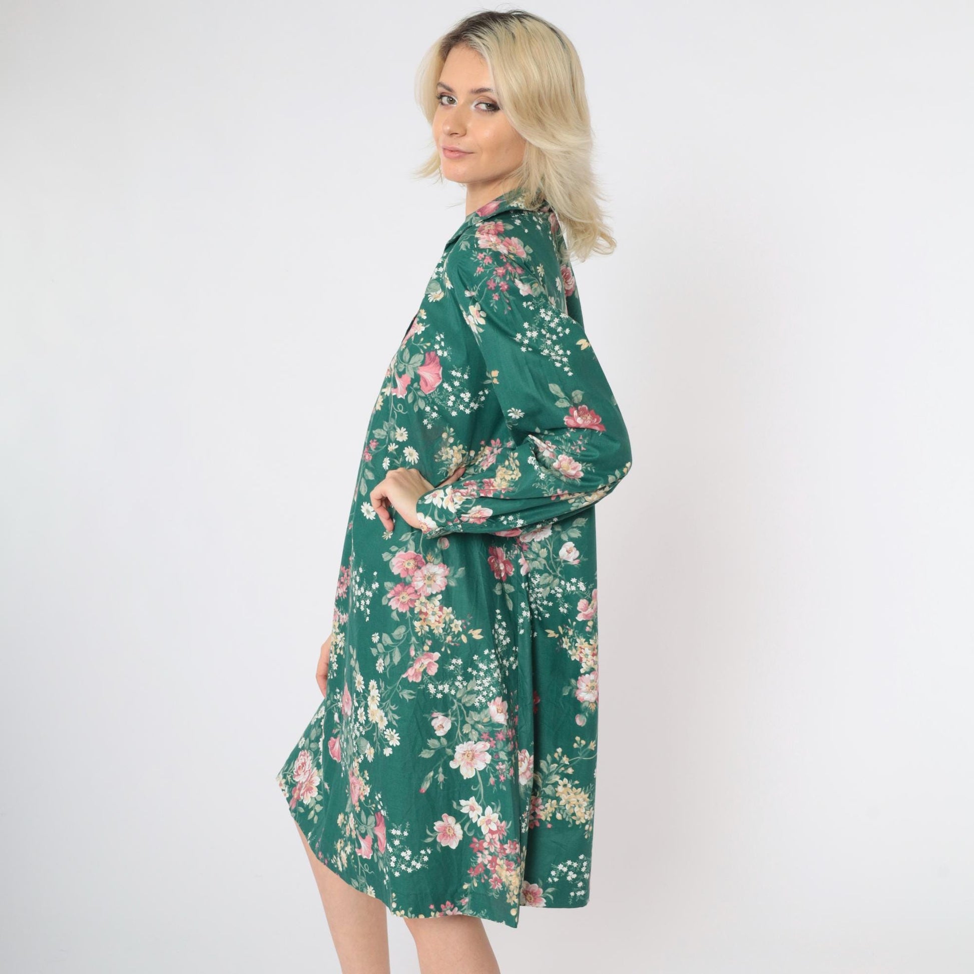 1970s Green Floral Shirt Dress Knee-Length Button-Up Collar Long Sleeve Medium Large
