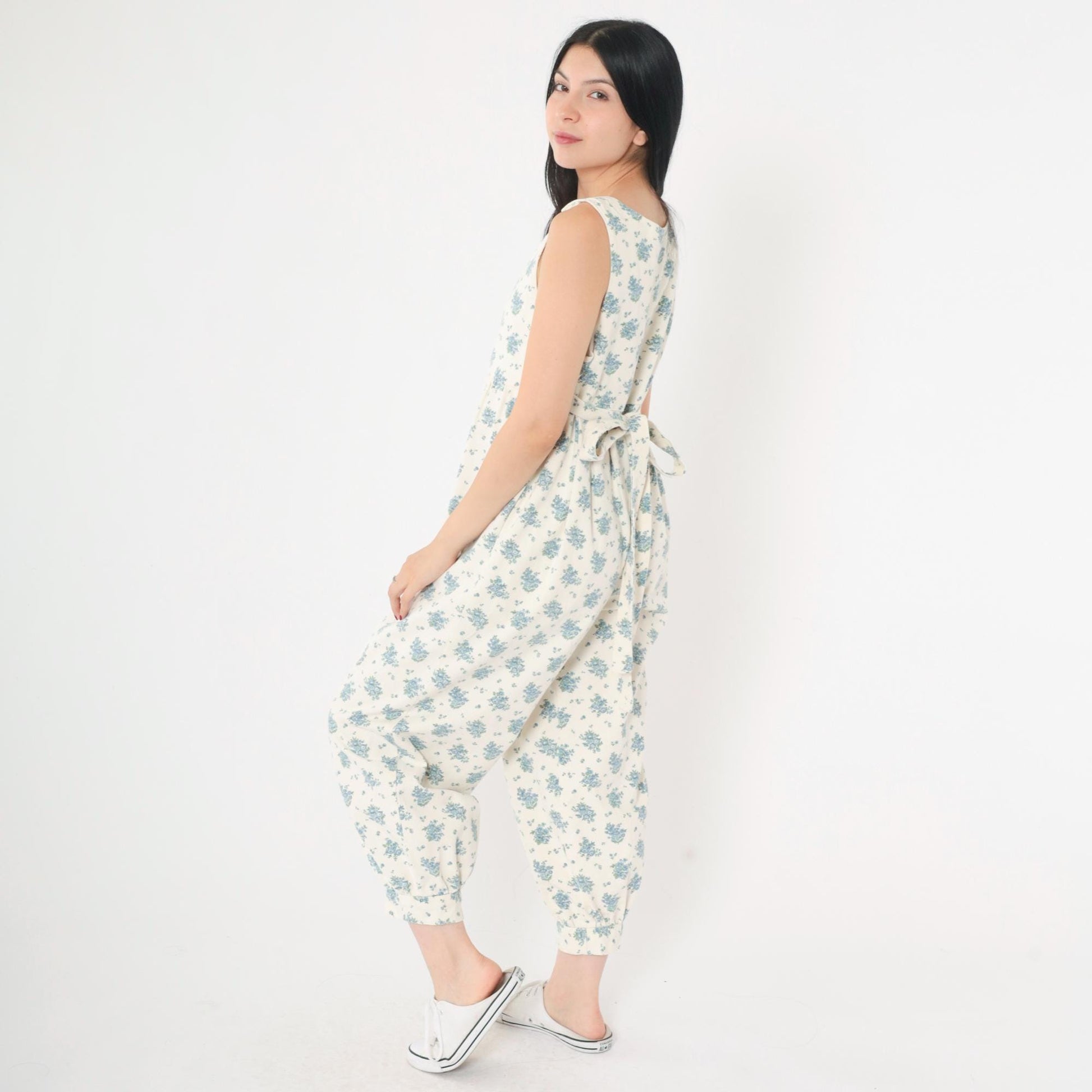 80s Floral Jumpsuit Off-White Blue Sleeveless Harem Tapered Ankle Extra Small