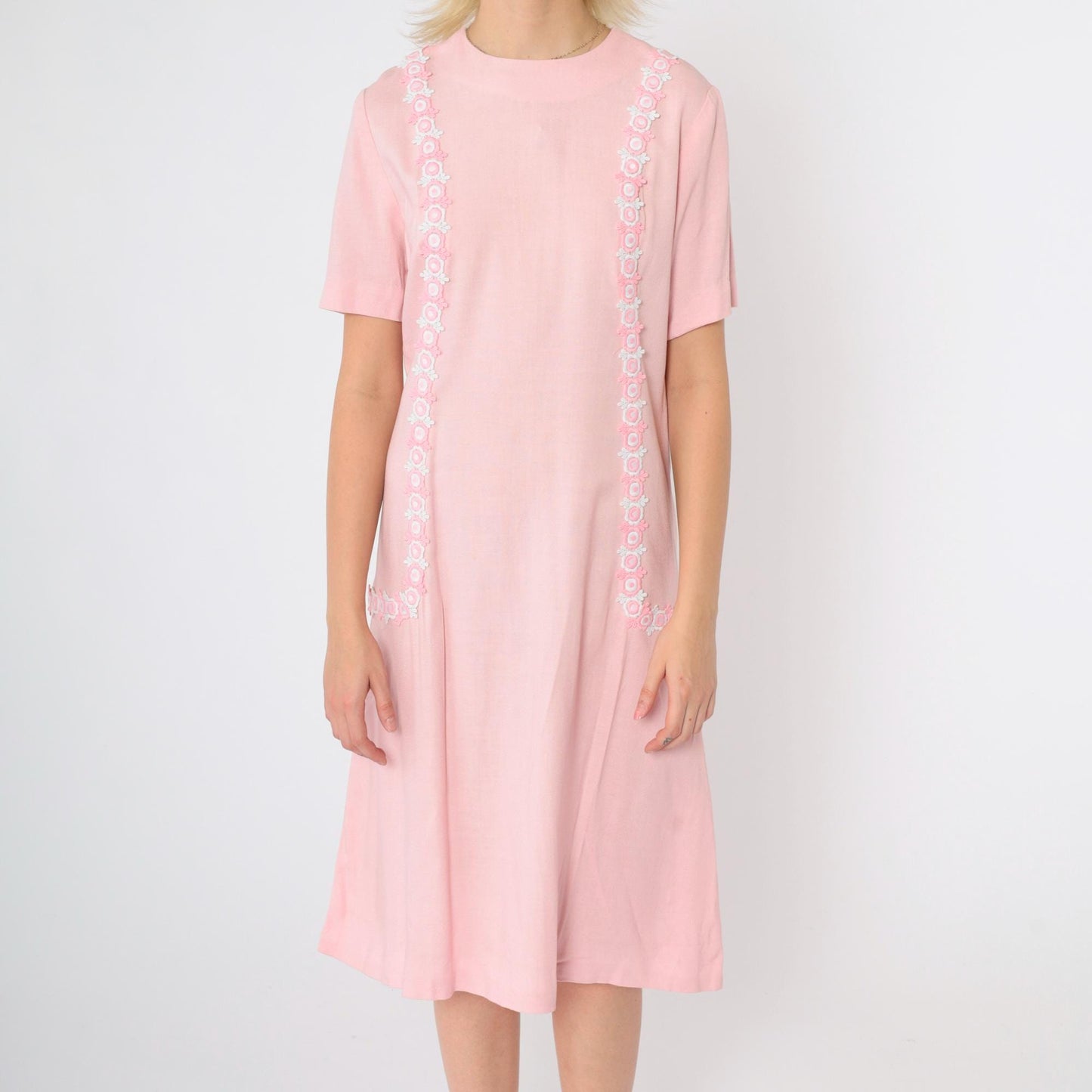 60s Pink Mod Shift Dress Embroidered Daisy Trim Drop Waist Small S