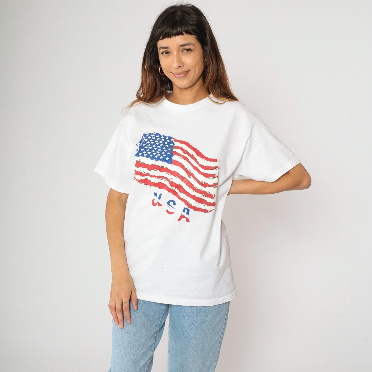 90s American Flag USA Graphic T-Shirt Fruit of the Loom White Crewneck Medium