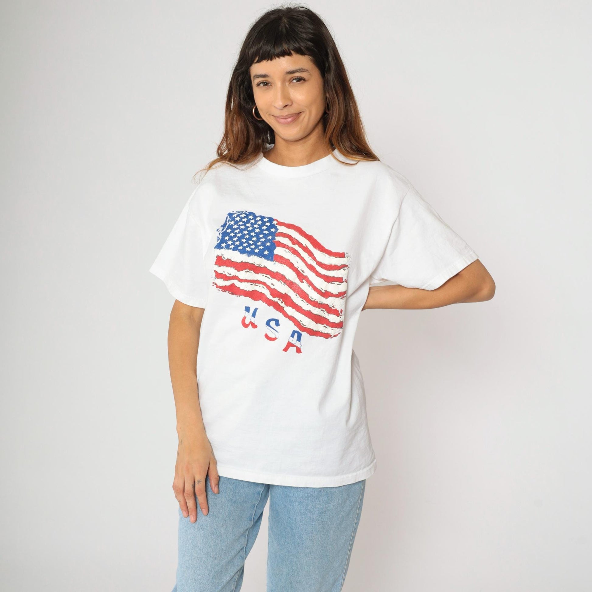 90s American Flag USA Graphic T-Shirt Fruit of the Loom White Crewneck Medium