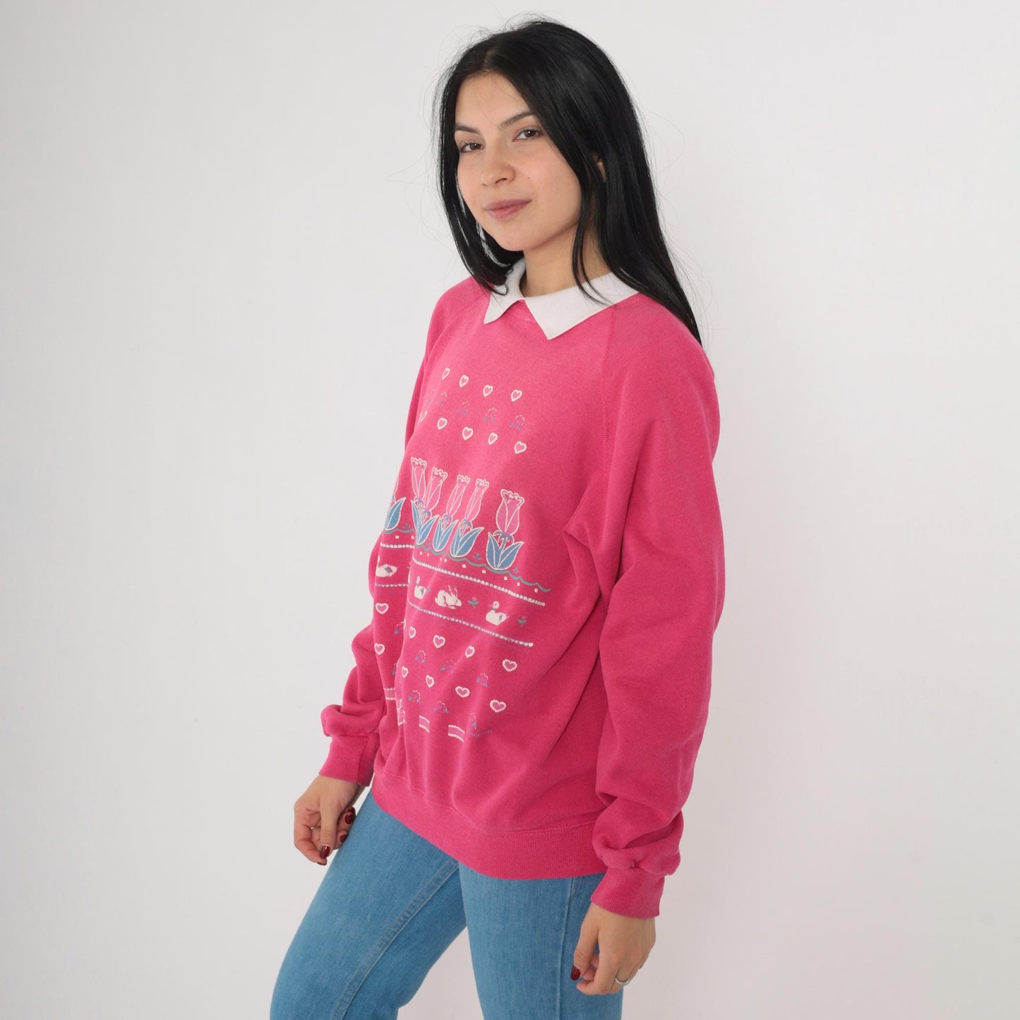 90s Pink Floral Goose & Bunny Graphic Sweatshirt Raglan Collar Medium