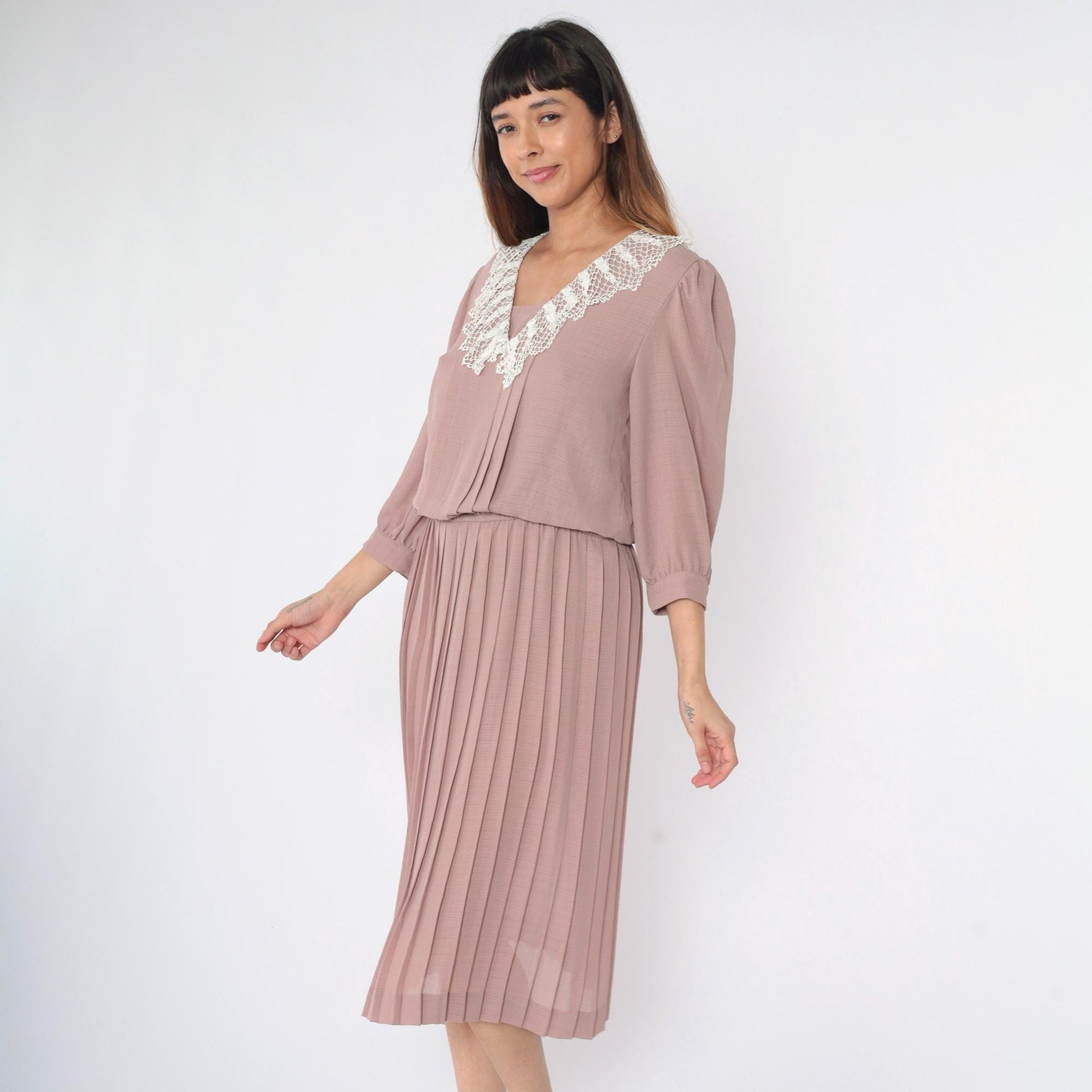 80s Mauve Pleated Midi Dress Lace Collar Long Sleeve Medium M