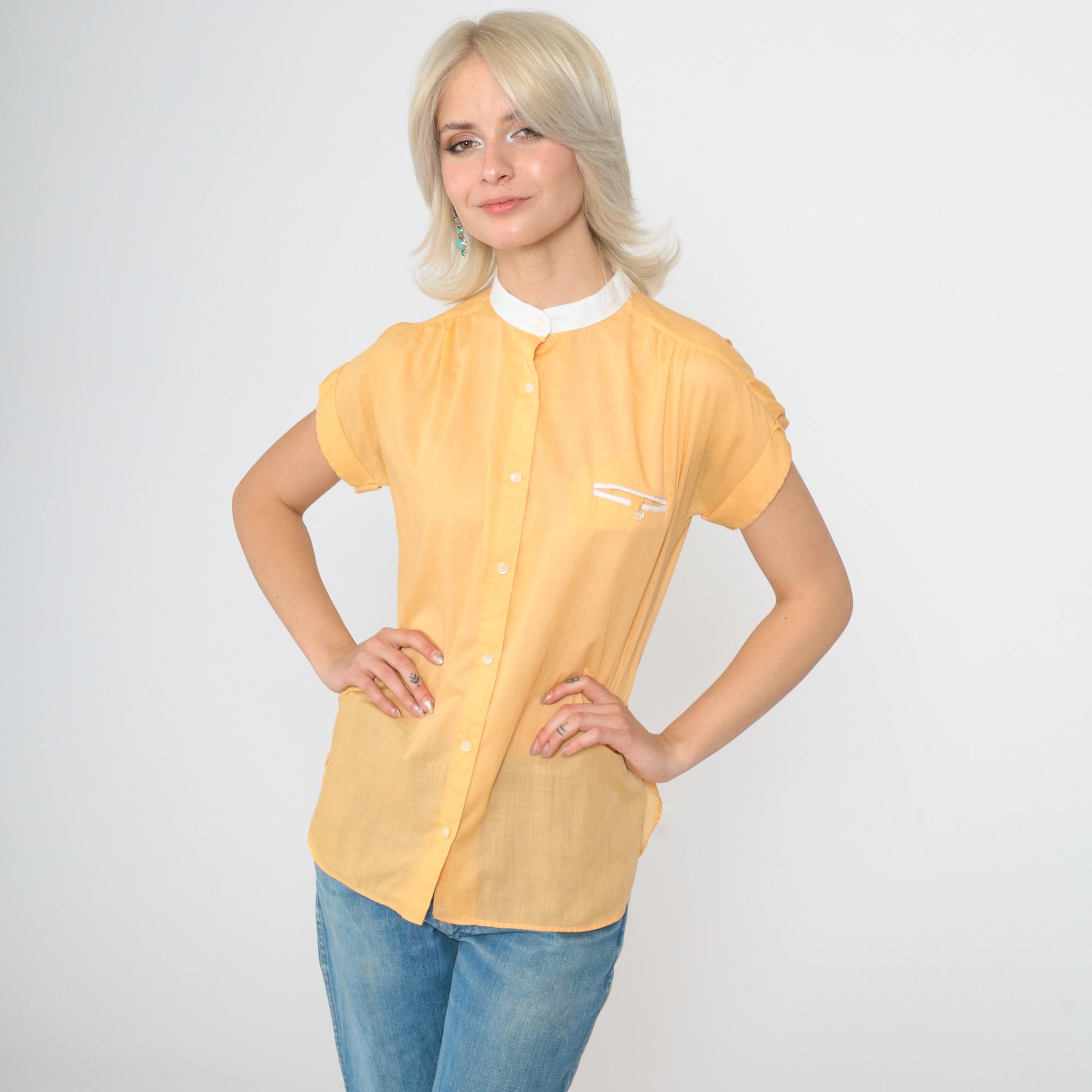 80s Laura Mae Light Orange Mandarin Collar Button-Up Blouse Short Sleeve Small