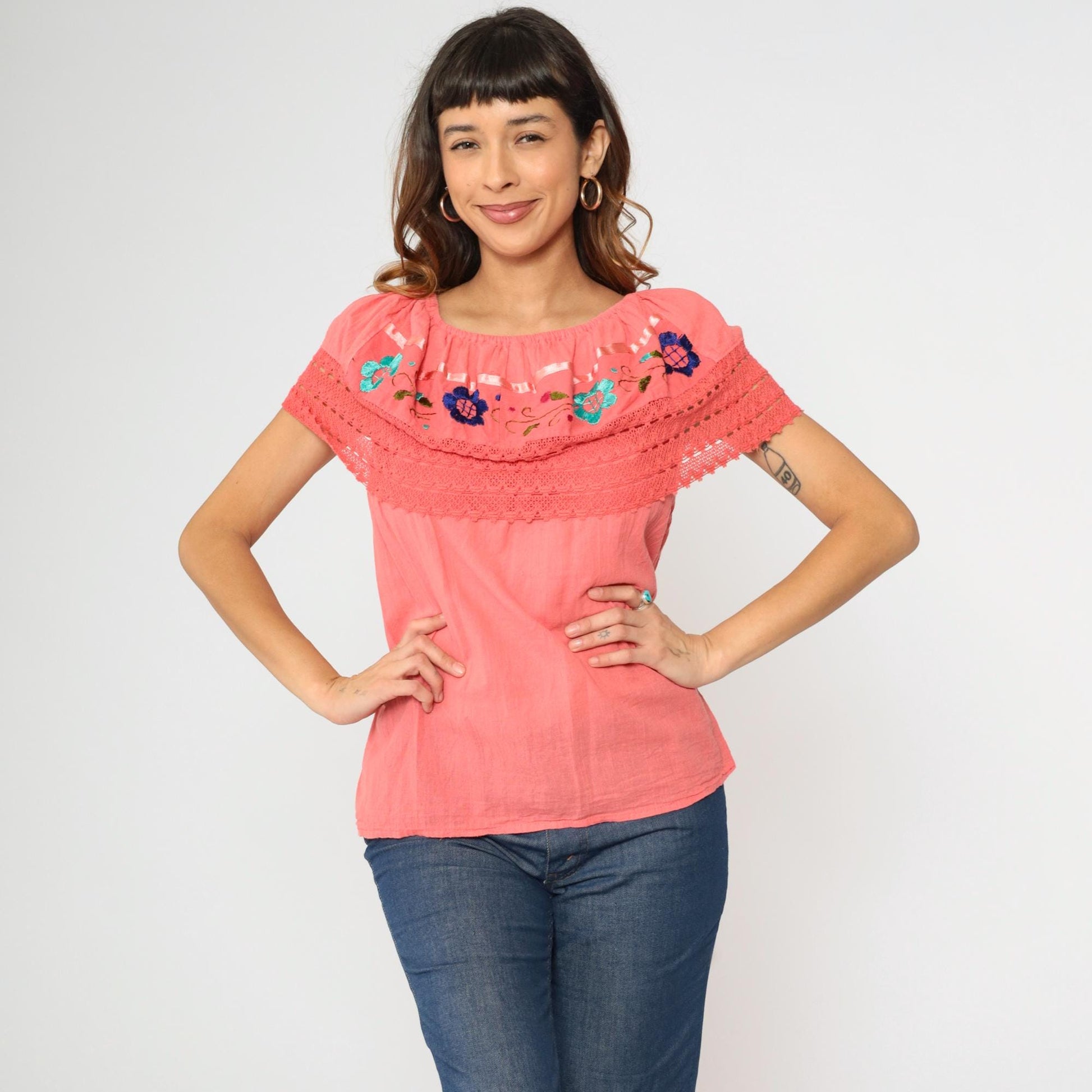 90s Coral Mexican Peasant Blouse Floral Embroidered Off-Shoulder Gauze Top Small