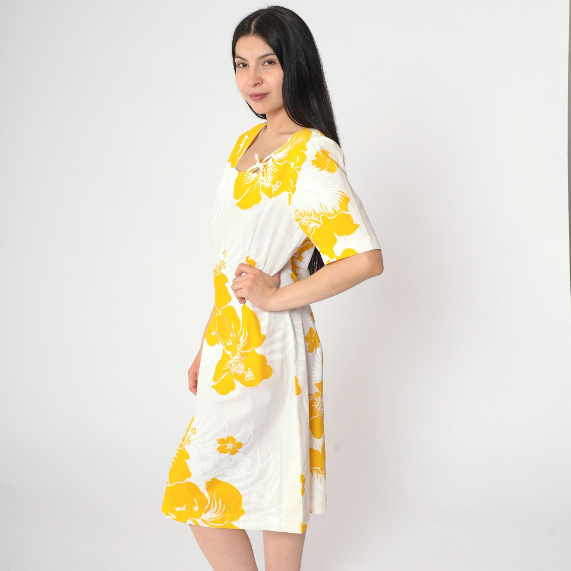 80s Hawaiian Floral Mini Dress White Yellow Tropical Puff Sleeve Small