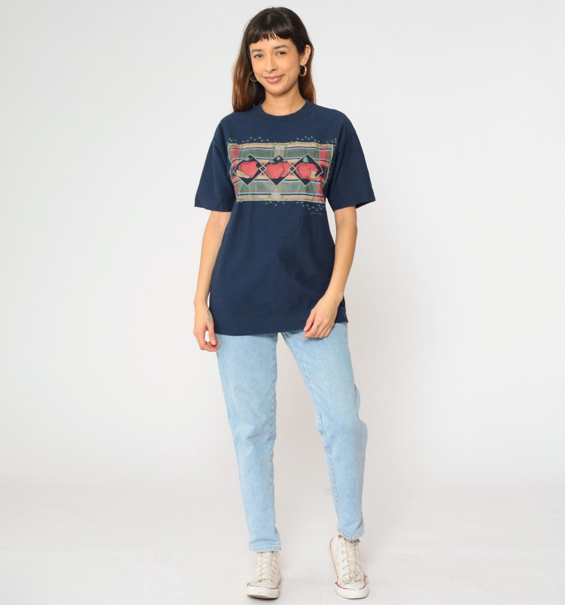 90s Apple Graphic T-Shirt Navy Blue Crewneck Cotton Medium