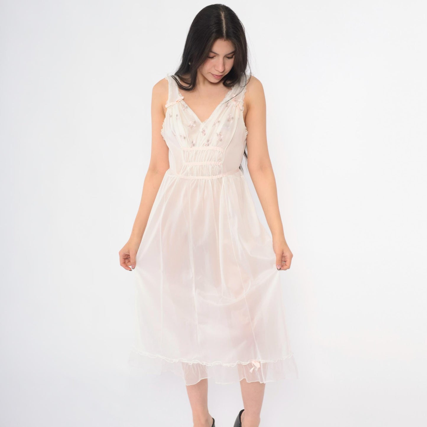 70s Blue Swan White Nylon Nightgown Pink Floral Embroidered Midi Small