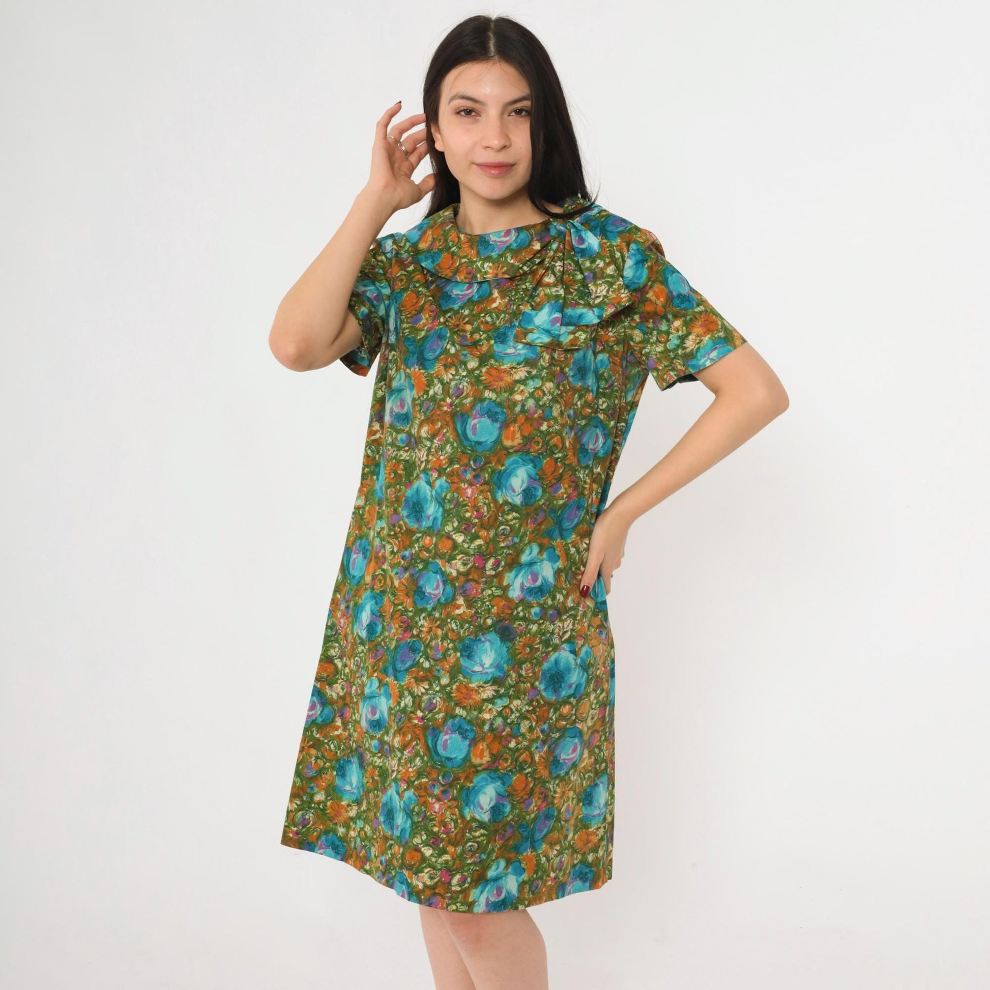 1960s Green Floral Shift Dress Bow Collar Knee-Length Medium M