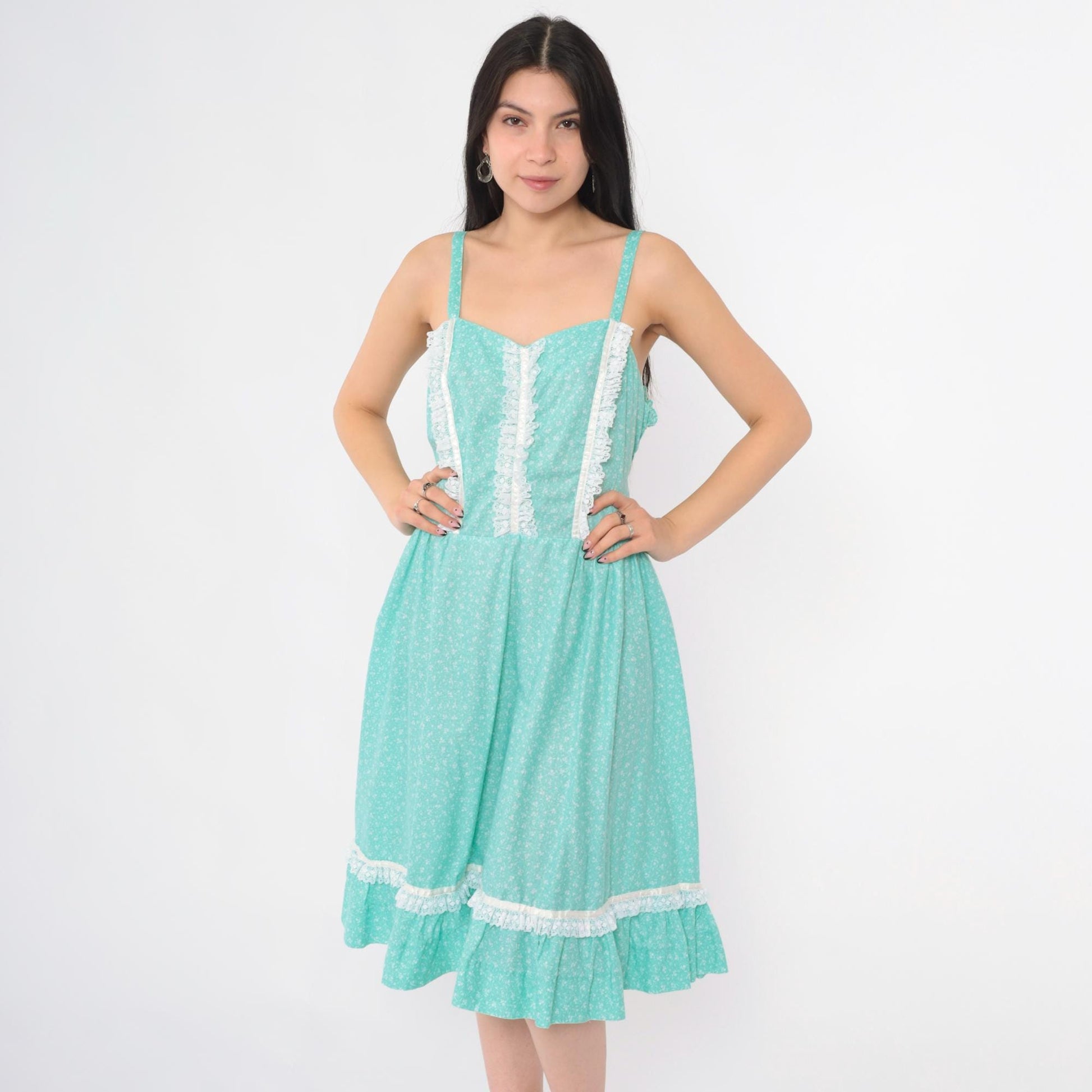 80s Green Floral Prairie Dress Sweetheart Neckline Smocked Midi Large