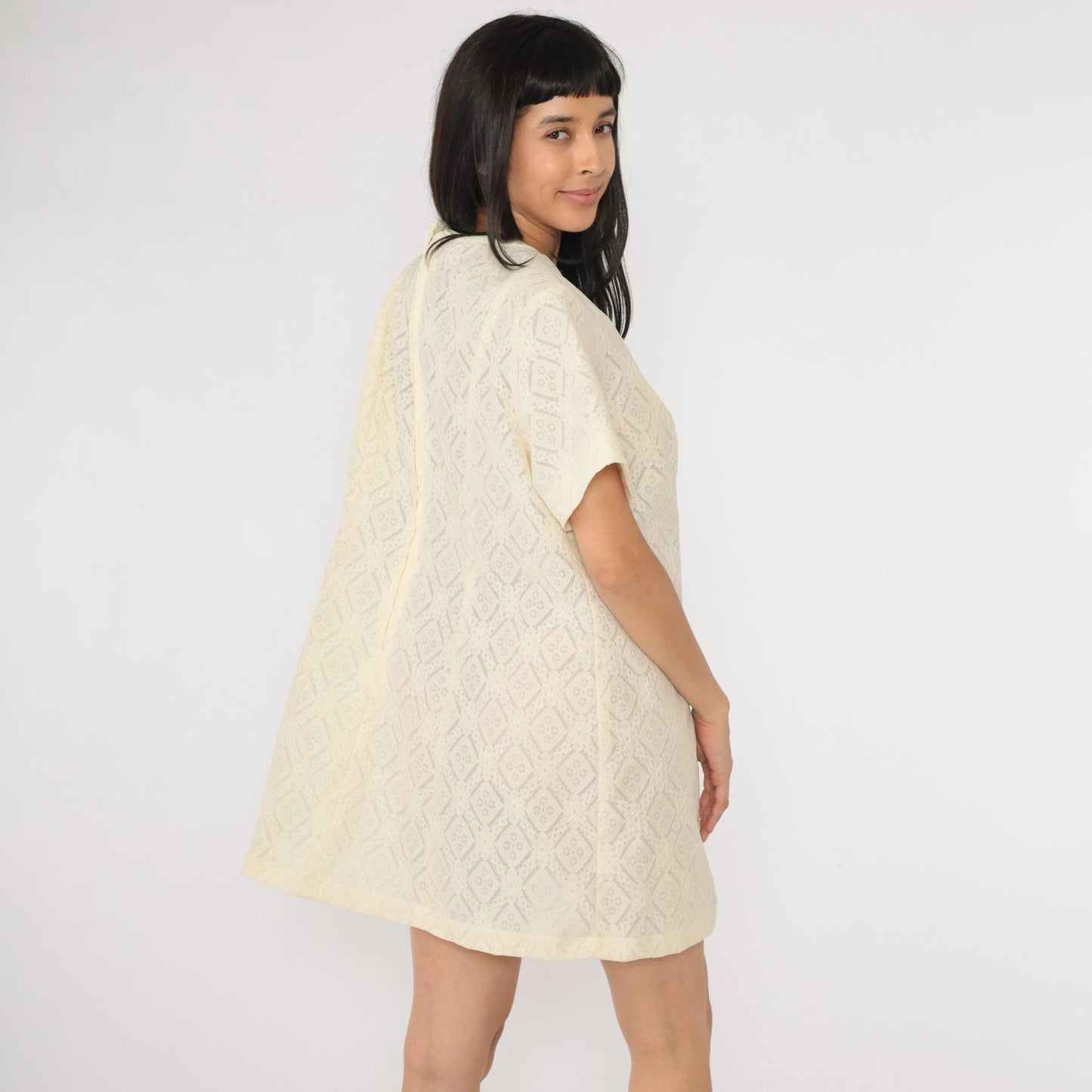 1960s Cream Lace Mini Dress Keyhole Neck Short Sleeve Shift Extra Large