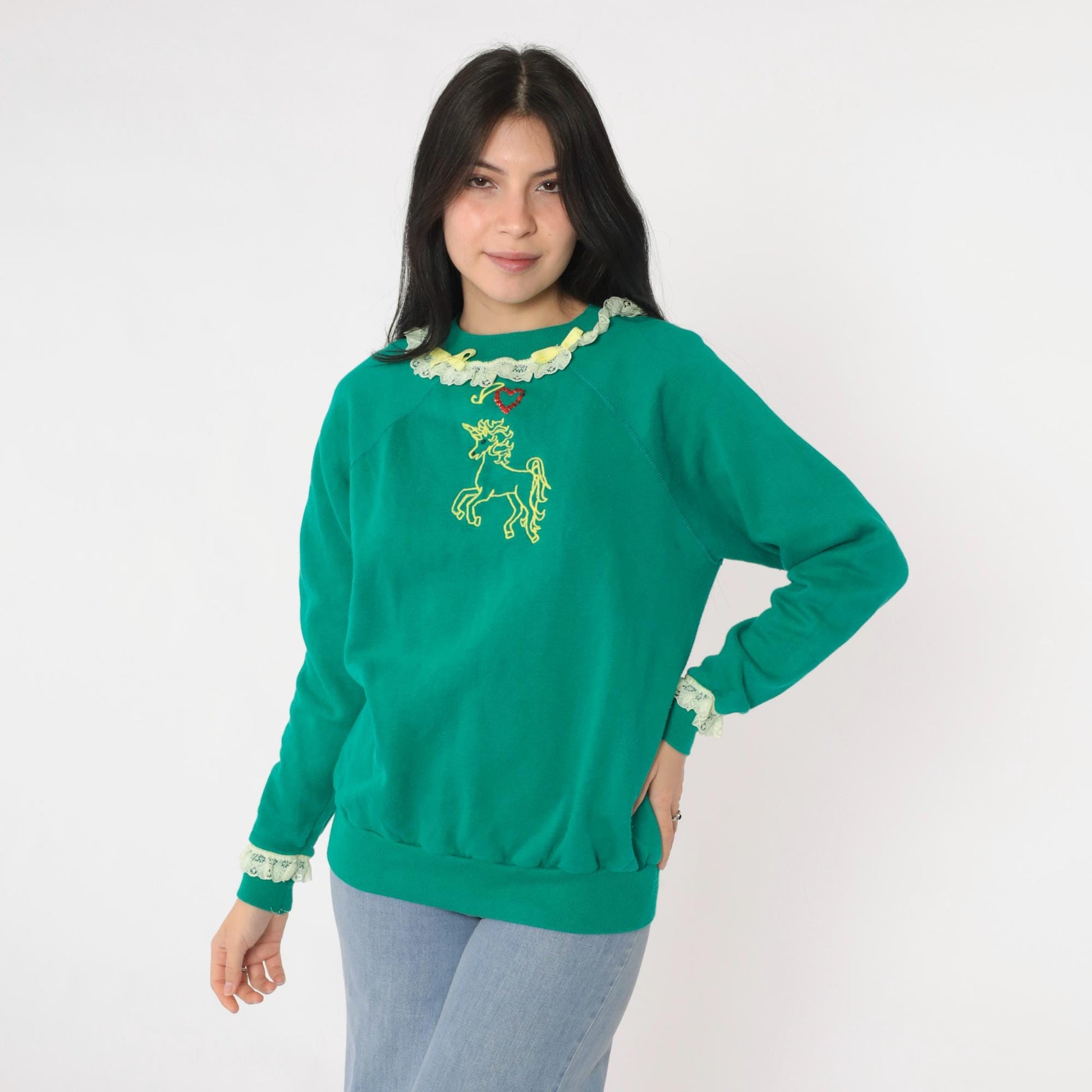 80s Unicorn Embroidered Sequin Heart Raglan Sweatshirt Green Medium