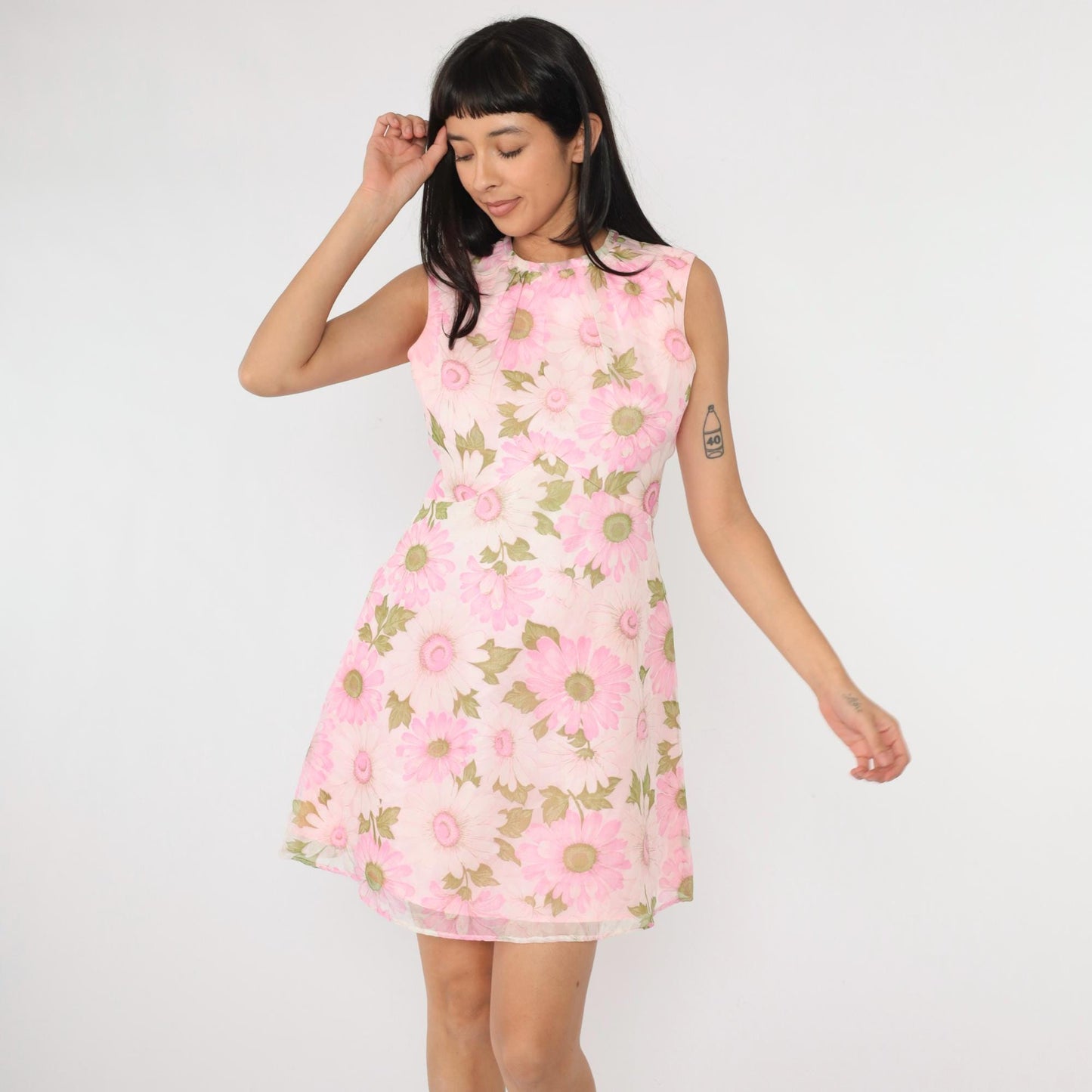 1960s Pink Daisy Floral Mini Dress Empire Waist A-Line Sleeveless Medium 8