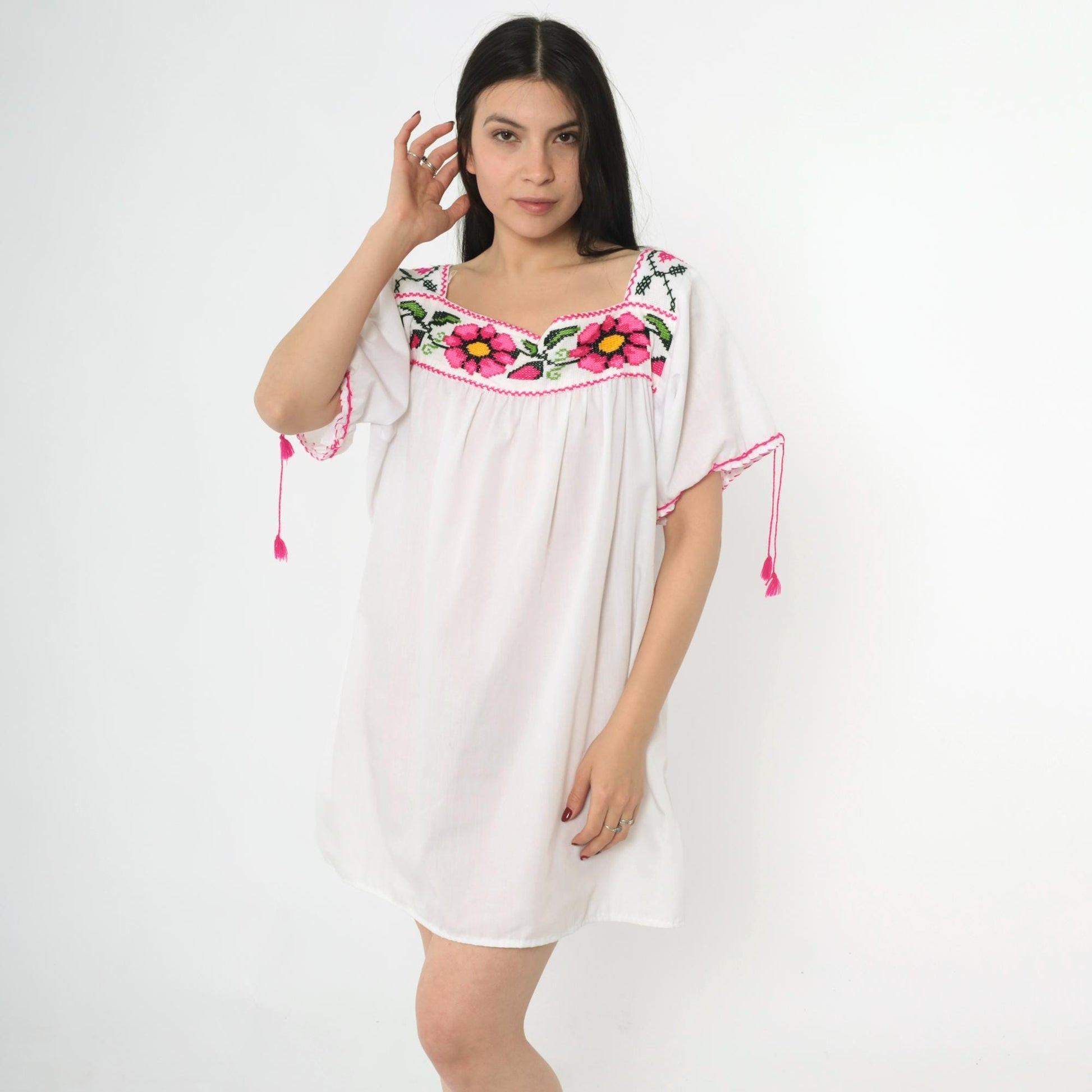 90s Mexican White Floral Embroidered Mini Dress Short Sleeve Large L