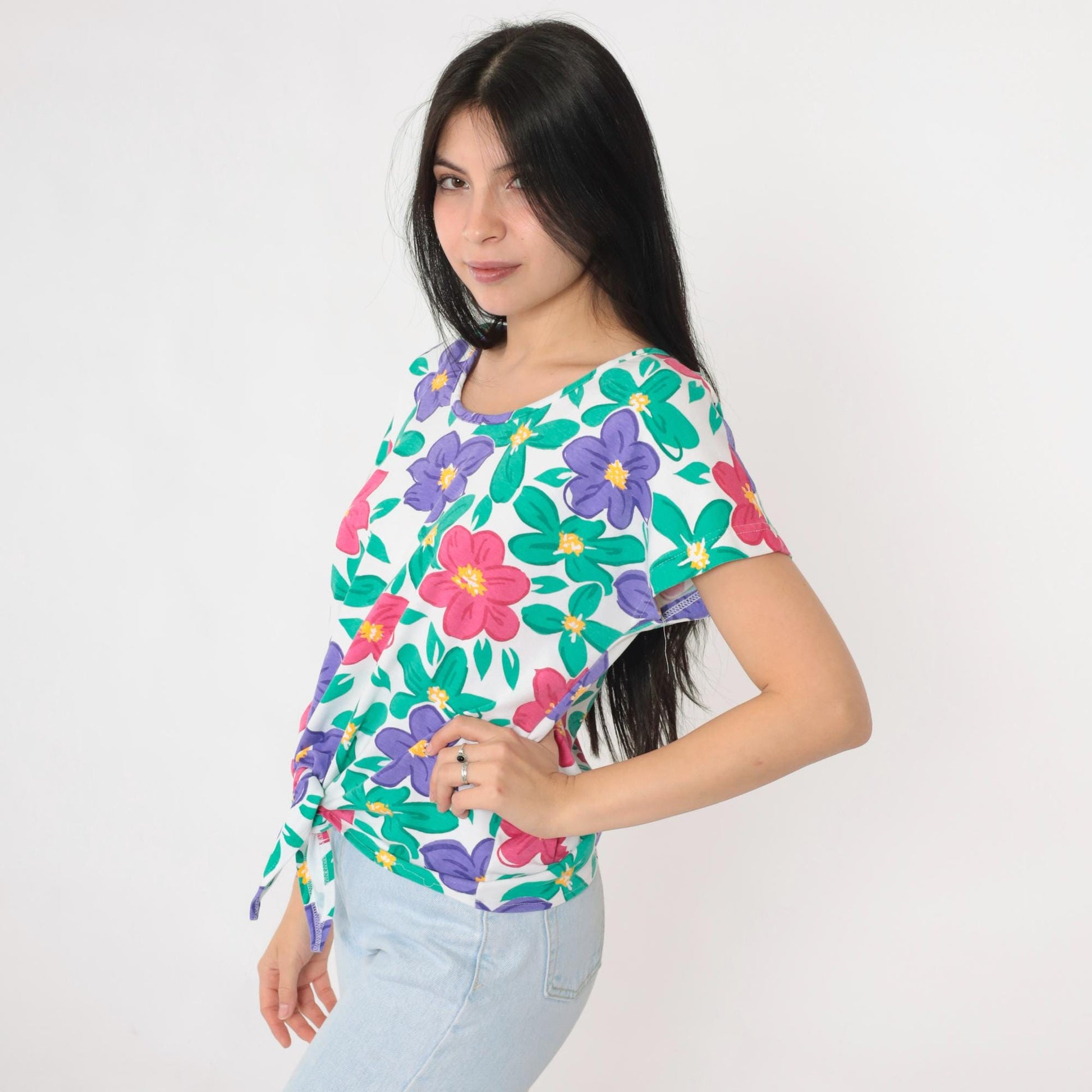 90s Aileen Petites Floral Tie Waist Graphic Tee White Short Sleeve Medium