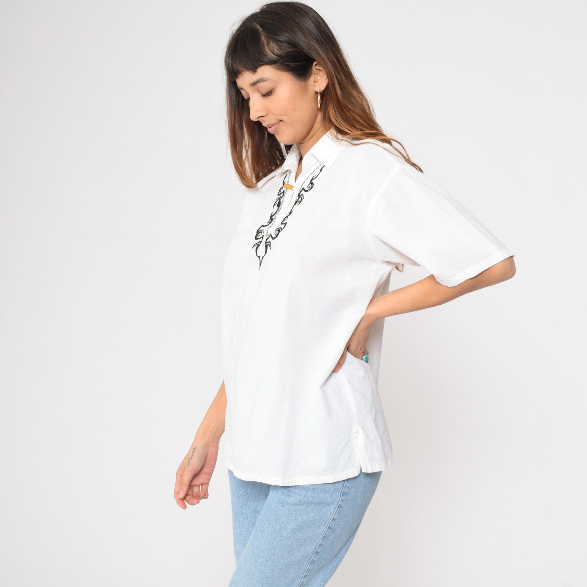 Y2K White Embroidered Tunic Split Neck Blouse Black Stitching Extra Large