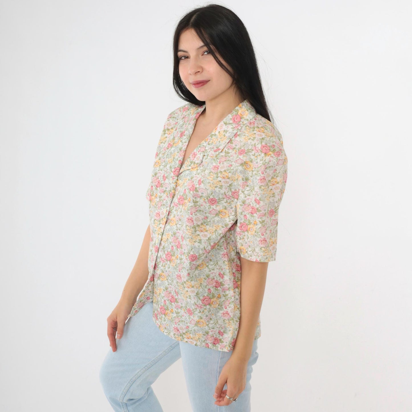 90s Susan Bristol Floral Button-Up Blouse White Pastel Print Short Sleeve Medium