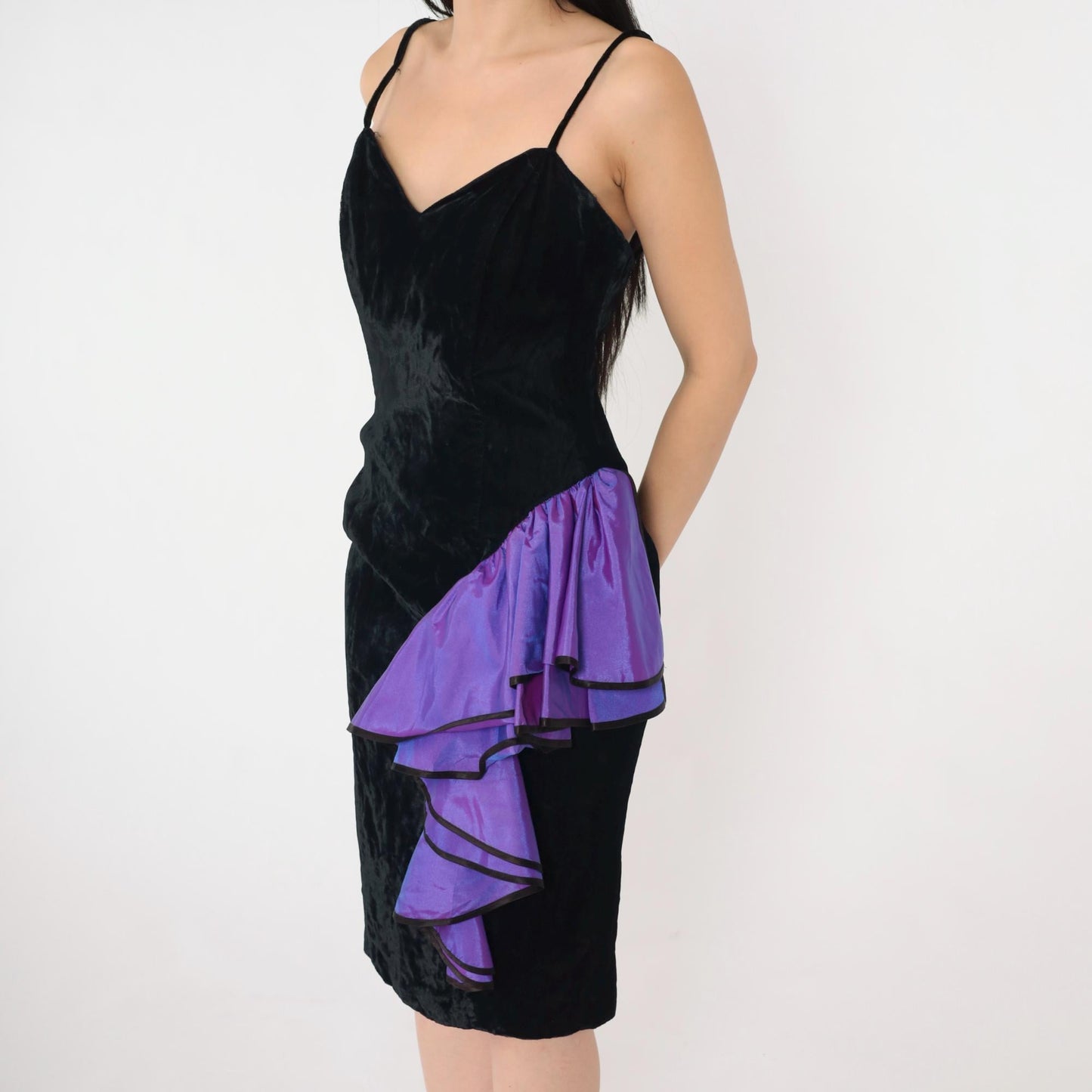 80s Black Velvet Knee-Length Dress Purple Taffeta Ruffle Sweetheart Neckline Small