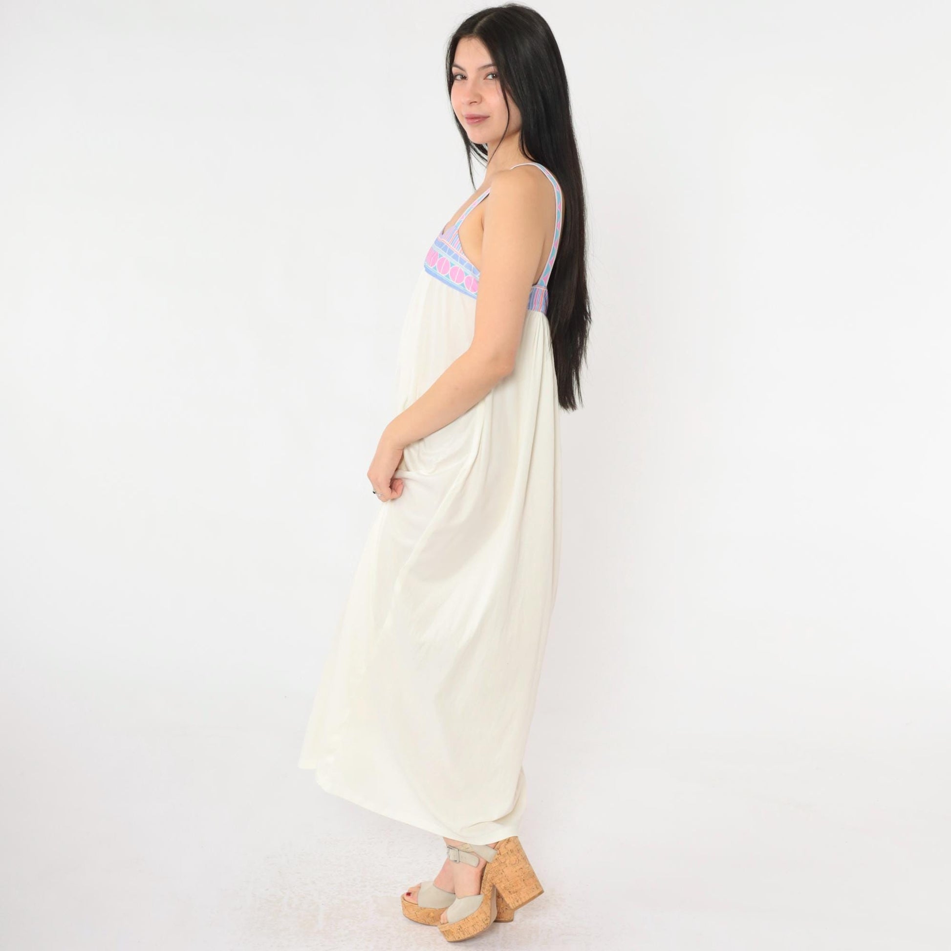 70s Cream Maxi Dress Sleeveless Geometric Trim Sweetheart Neckline Extra Small