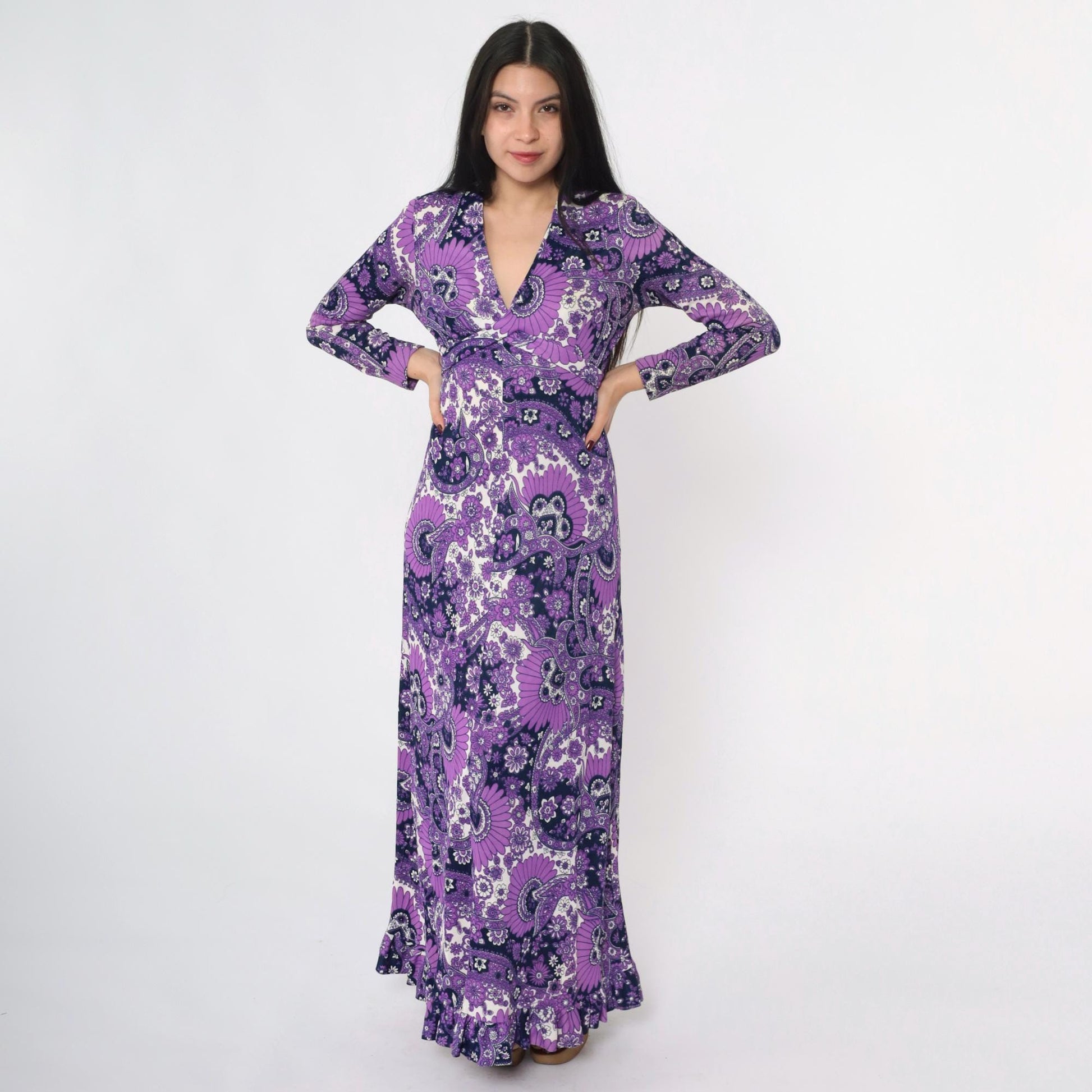70s Purple Paisley Floral Maxi Dress Empire Waist V Neck Long Sleeve Medium