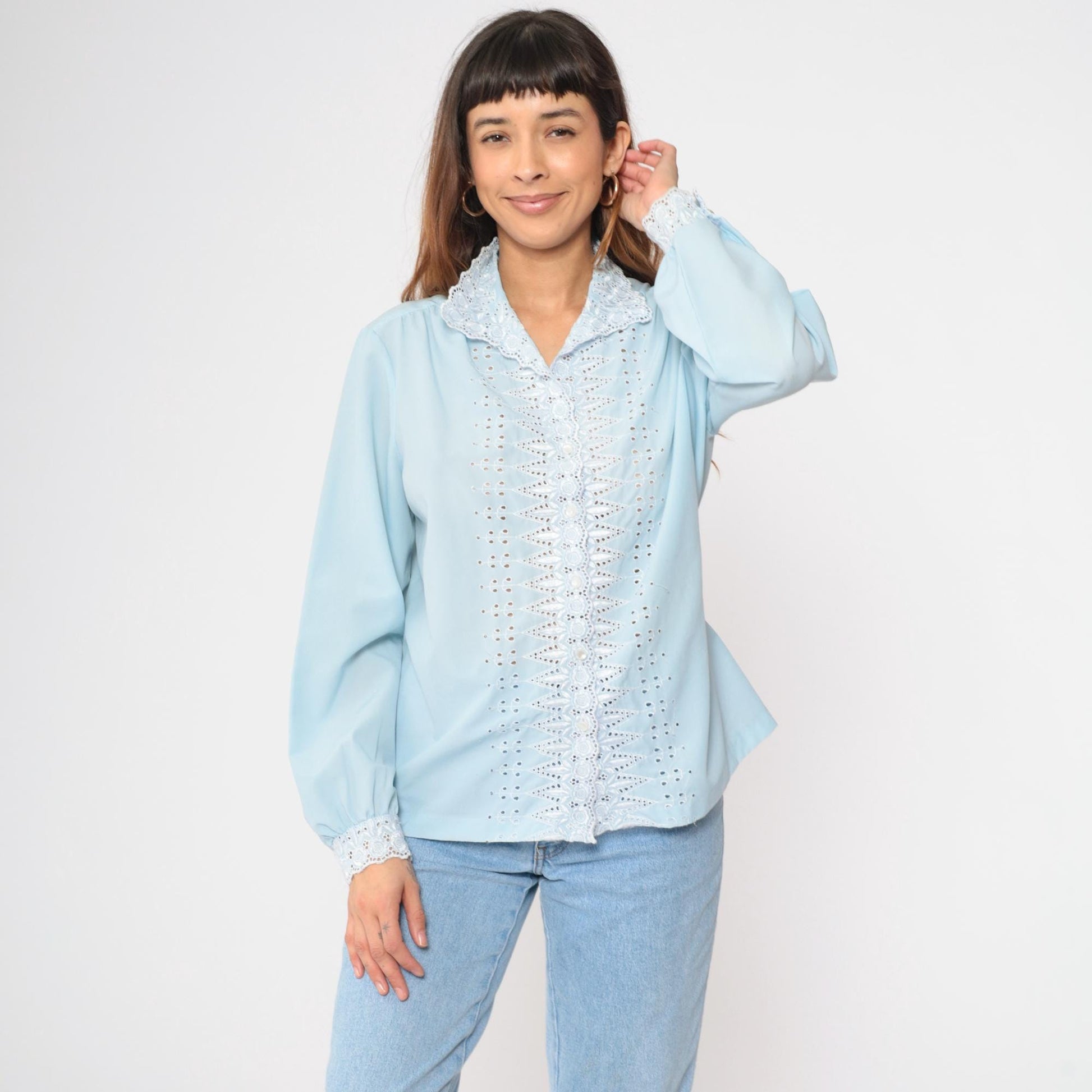 70s Baby Blue Floral Eyelet Lace Blouse Scalloped Collar Long Sleeve Large