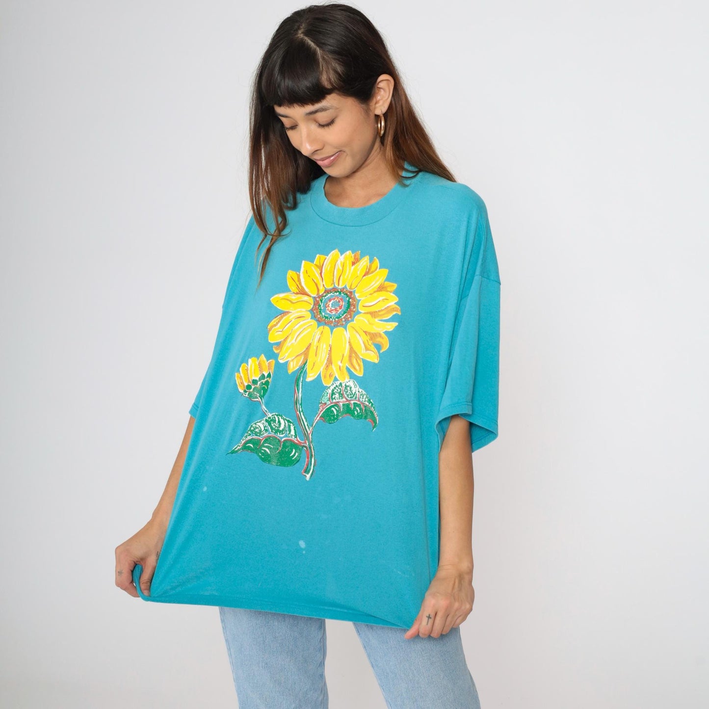 90s Sunflower T-Shirt Turquoise Blue Floral Graphic Crewneck One Size
