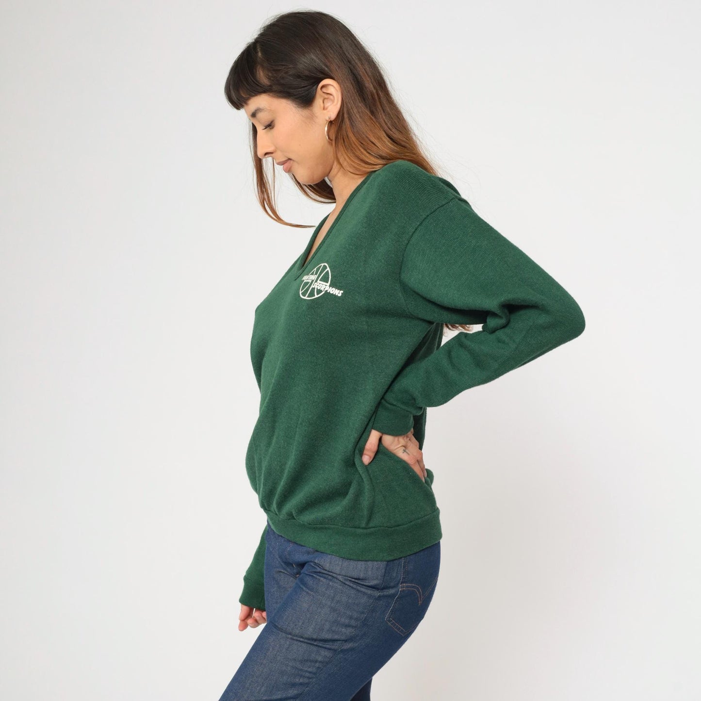 80s Fighting Scorpions Basketball V-Neck Sweater Forest Green Large