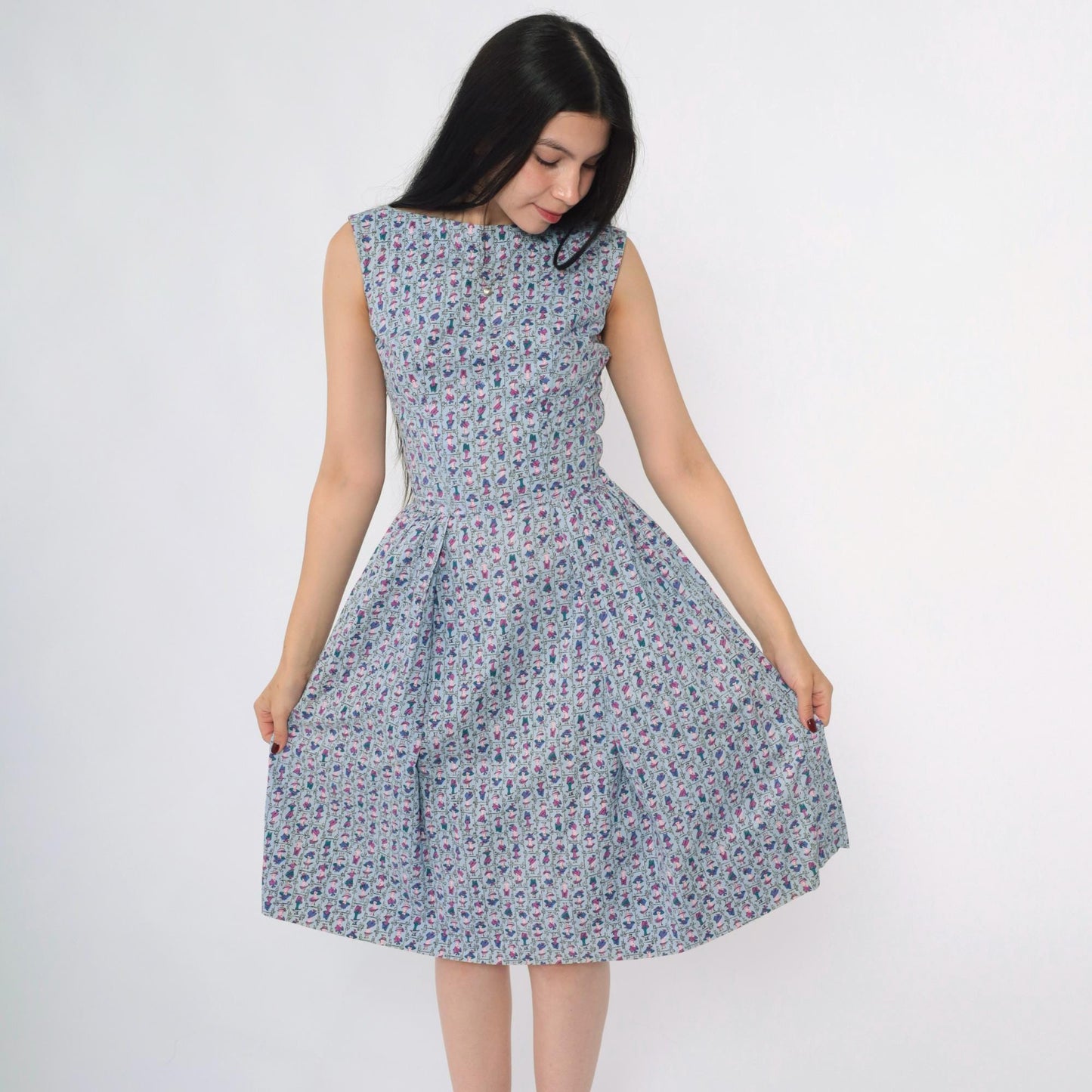 1950s Blue Cotton Novelty Print Dress Mannequin Heads Boatneck Sleeveless Extra Small