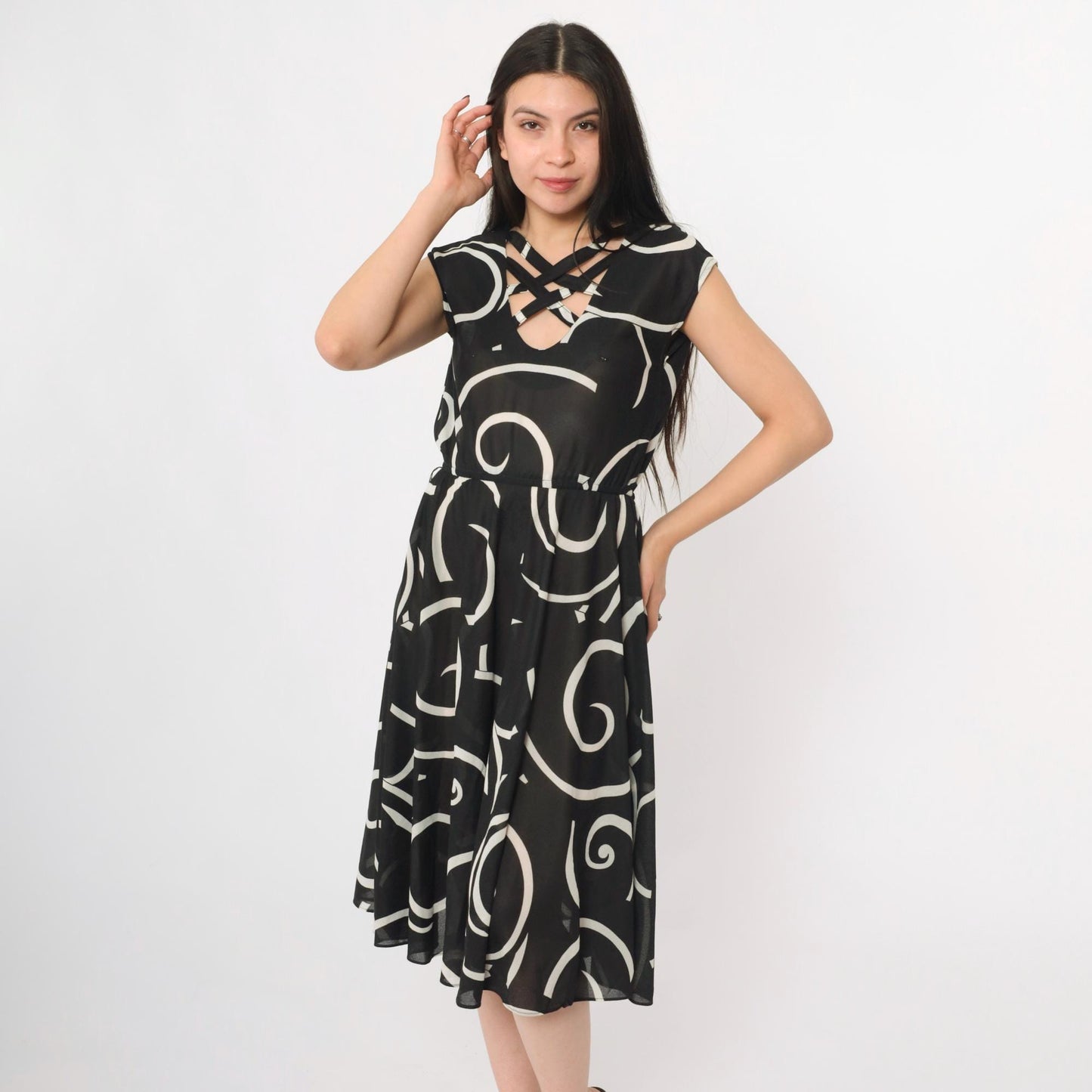 80s Black White Abstract Swirl Print Midi Dress Criss-Cross Neckline Cap Sleeve Small