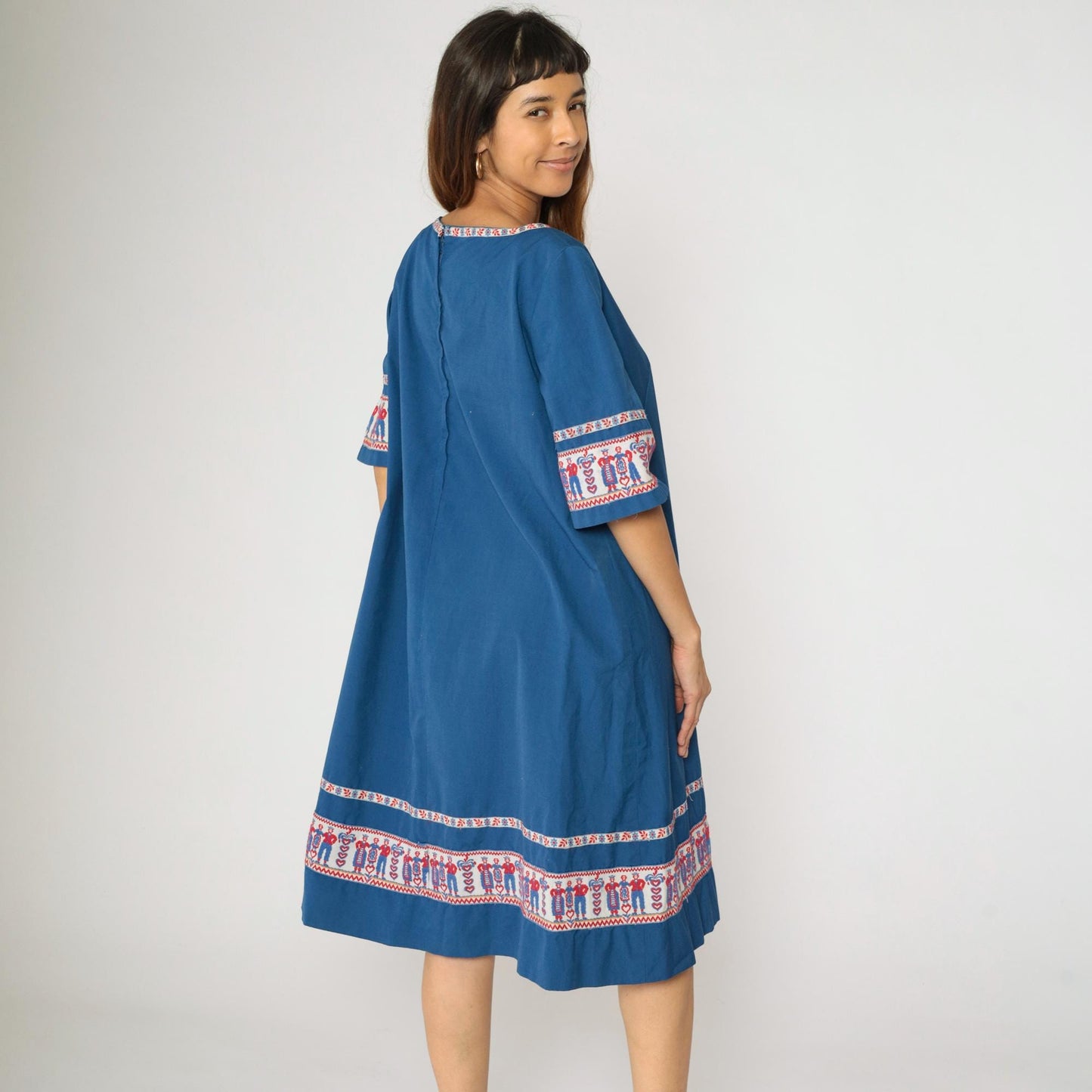 1970s Austrian Folk Embroidered Shift Dress Blue Midi Bell Sleeve Medium Large