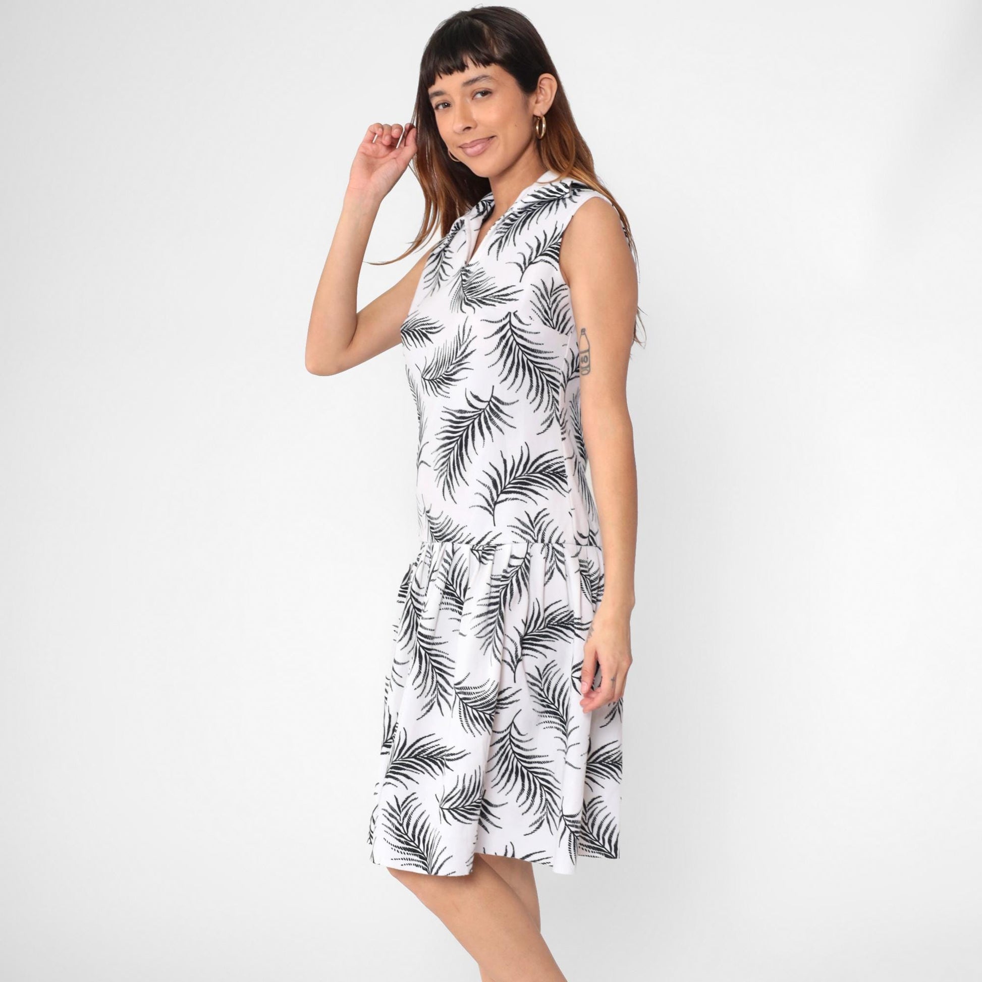 70s White Botanical Leaf Print Midi Dress Drop Waist Pleated Sleeveless Medium