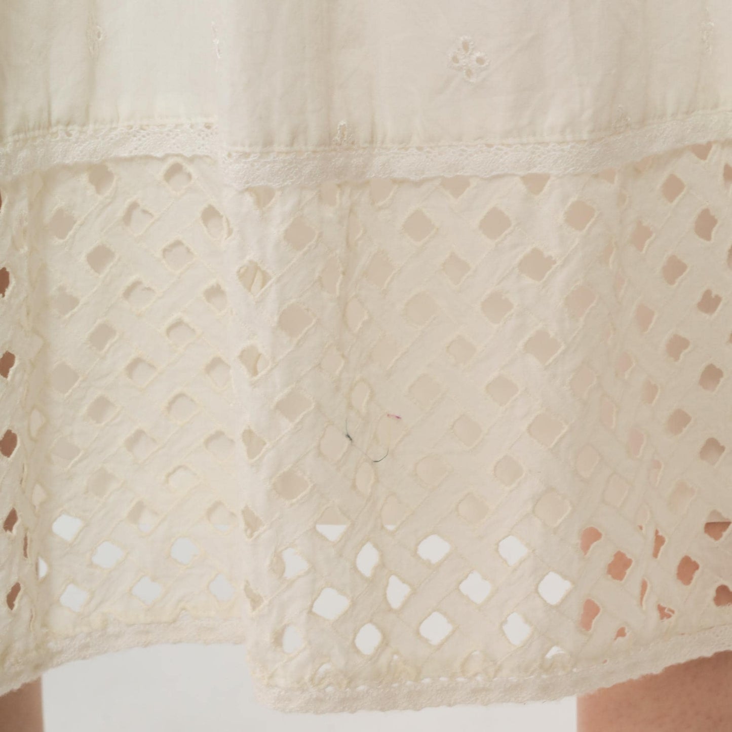 00s White Eyelet Peasant Midi Skirt Embroidered A-Line Tiered Small