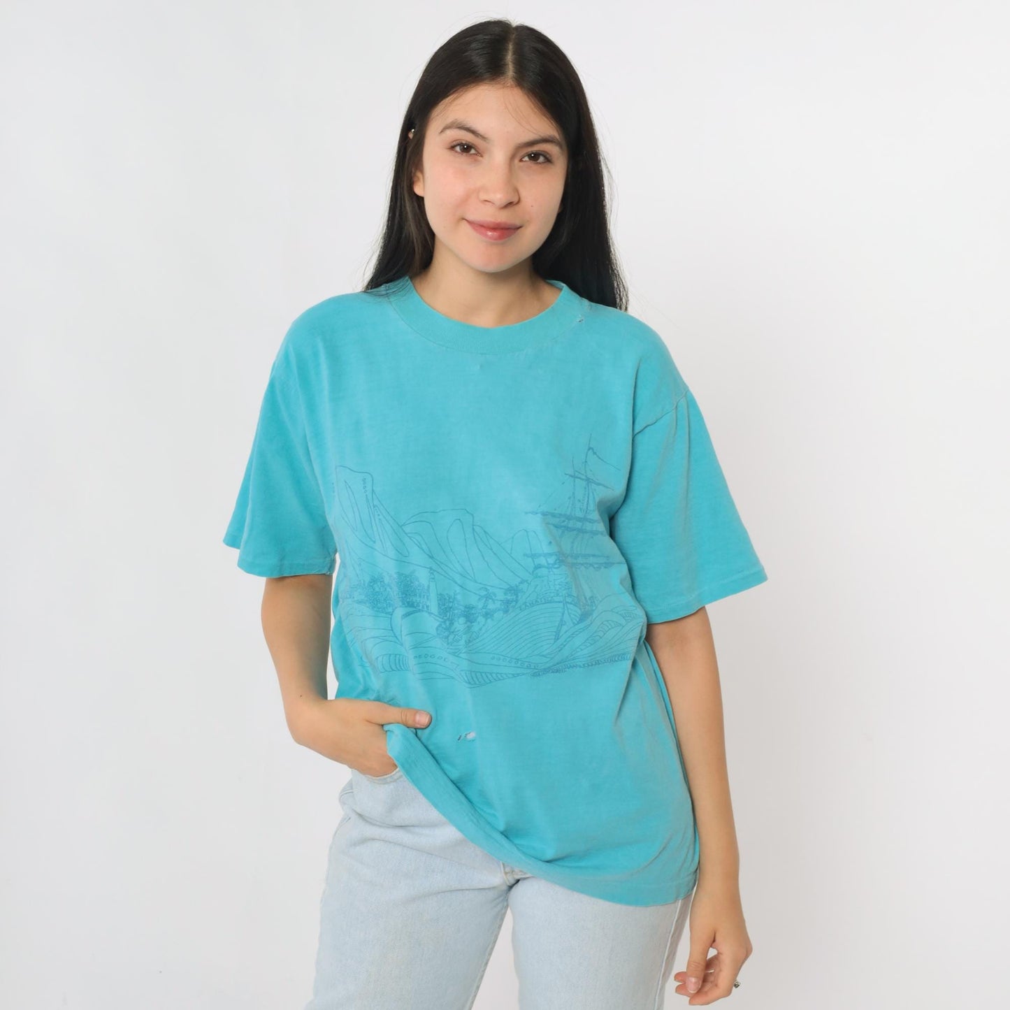 80s Hawaii Sailors Rowboat Beach Graphic T-Shirt Blue Crewneck Medium