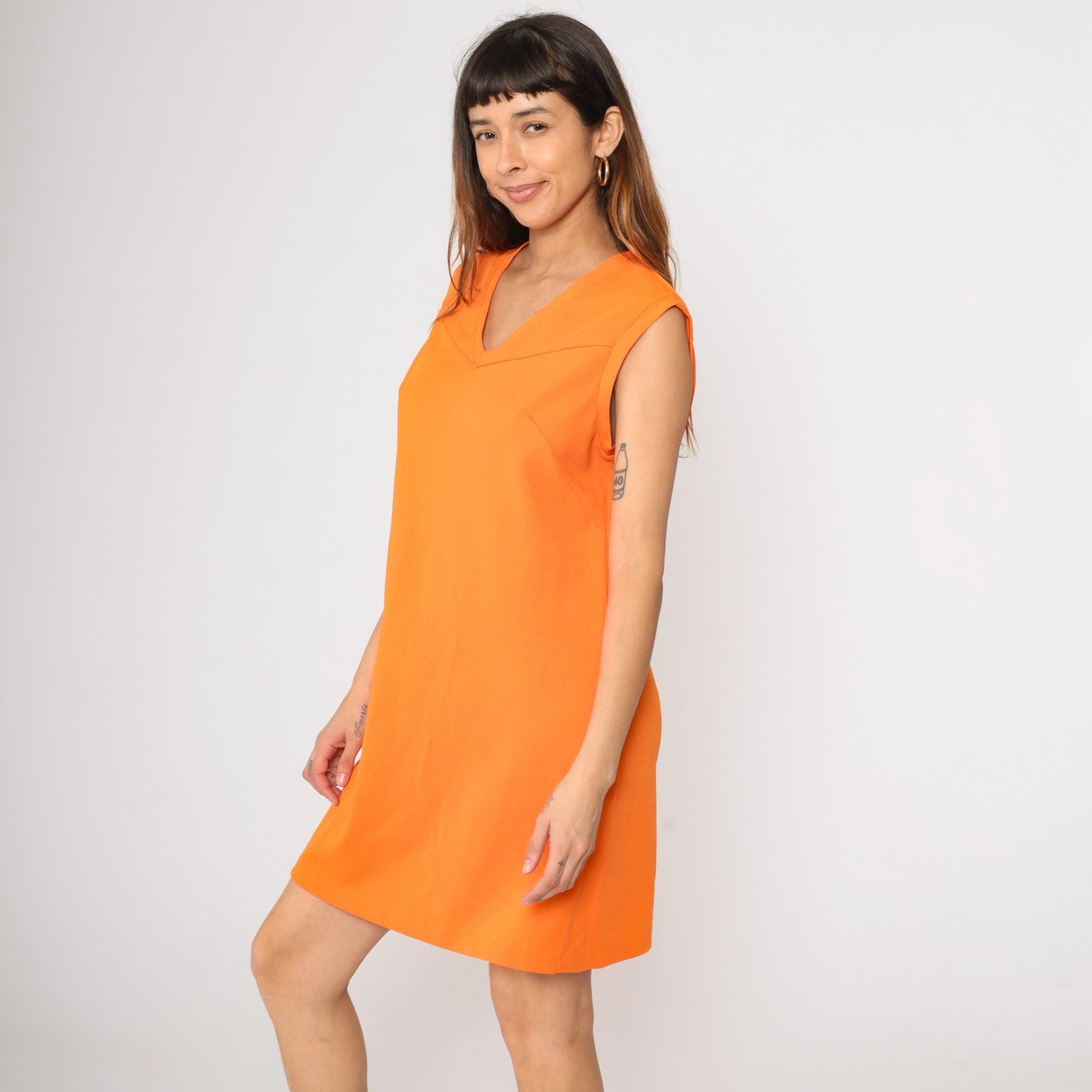 60s Orange Mod Shift Dress V Neck Sleeveless Mini Vintage Medium Large
