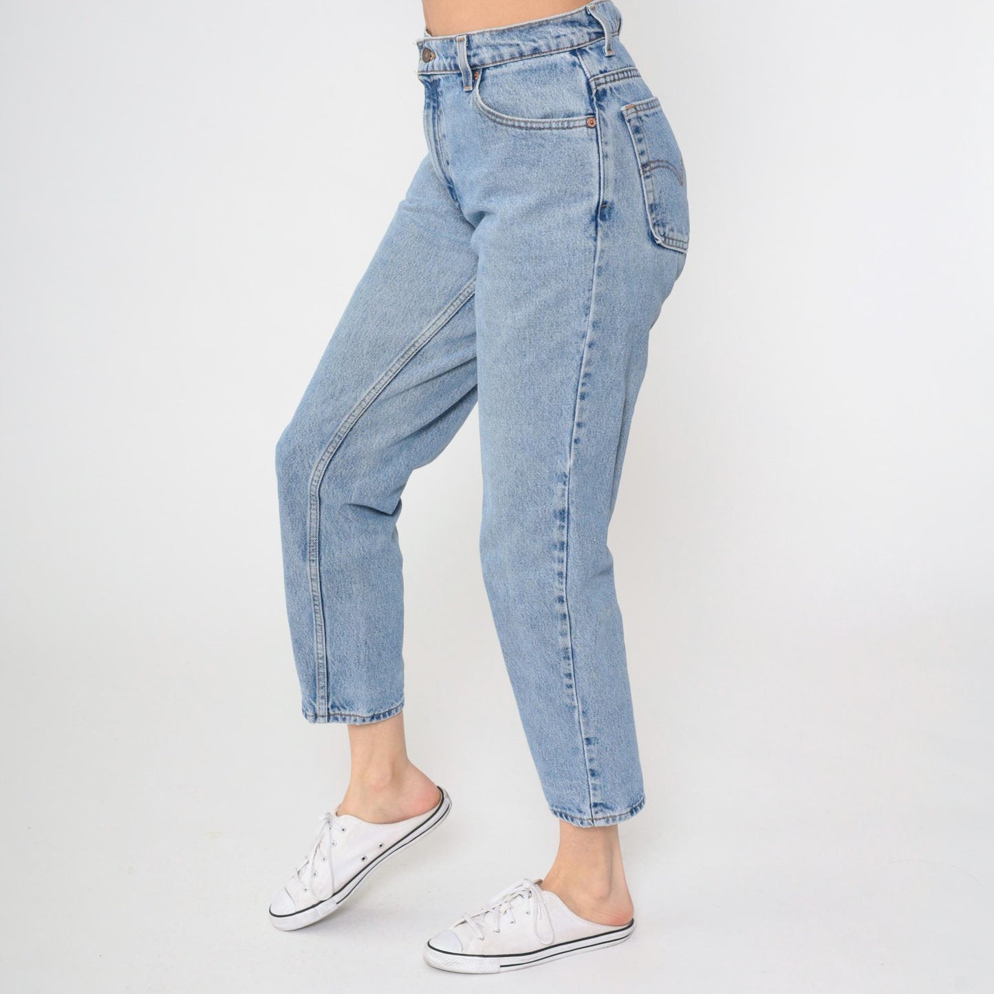 90s Levi's 550 High Waist Tapered Jeans Light Wash Denim Medium 29