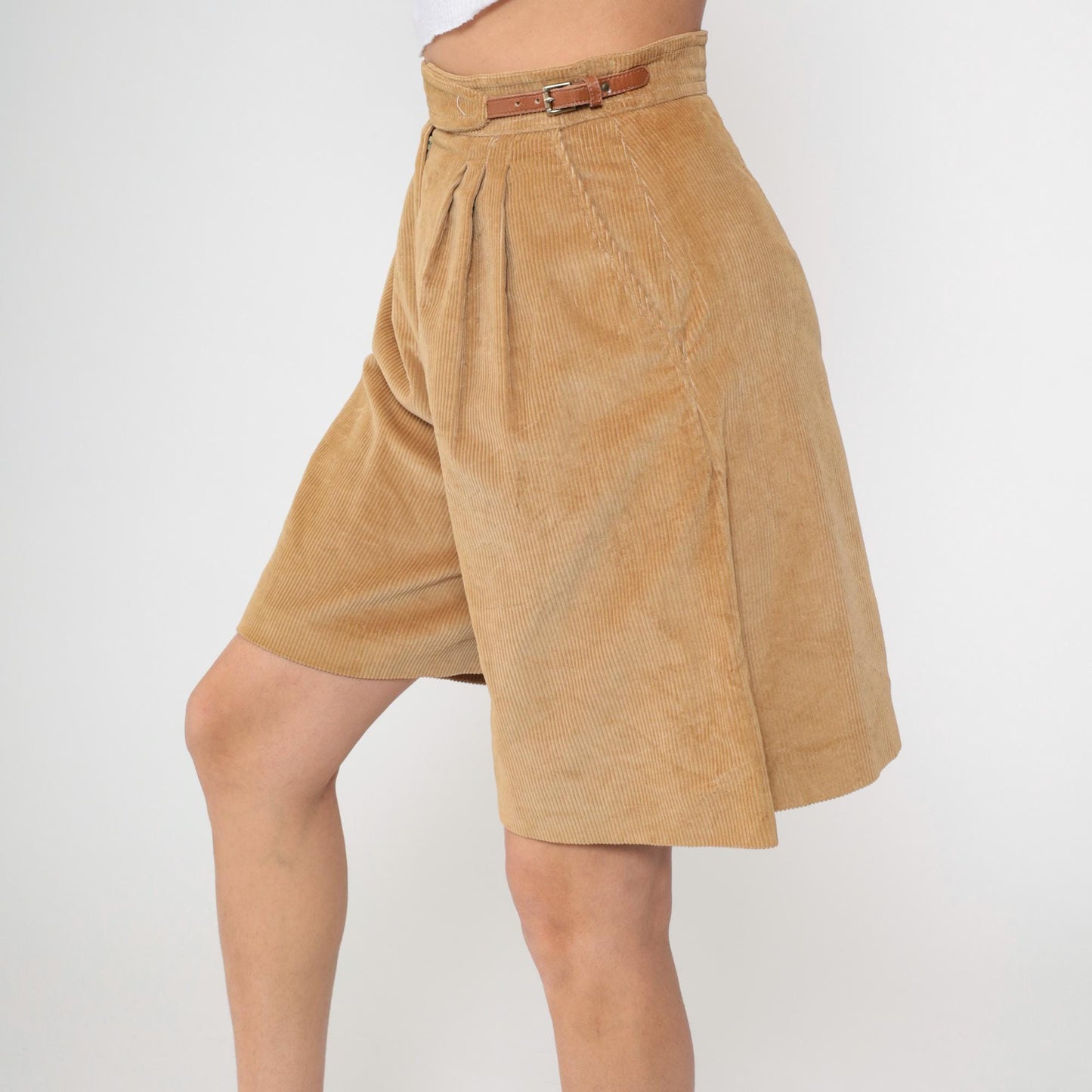 80s The Villagers Tan Corduroy Pleated High-Waist Shorts Small