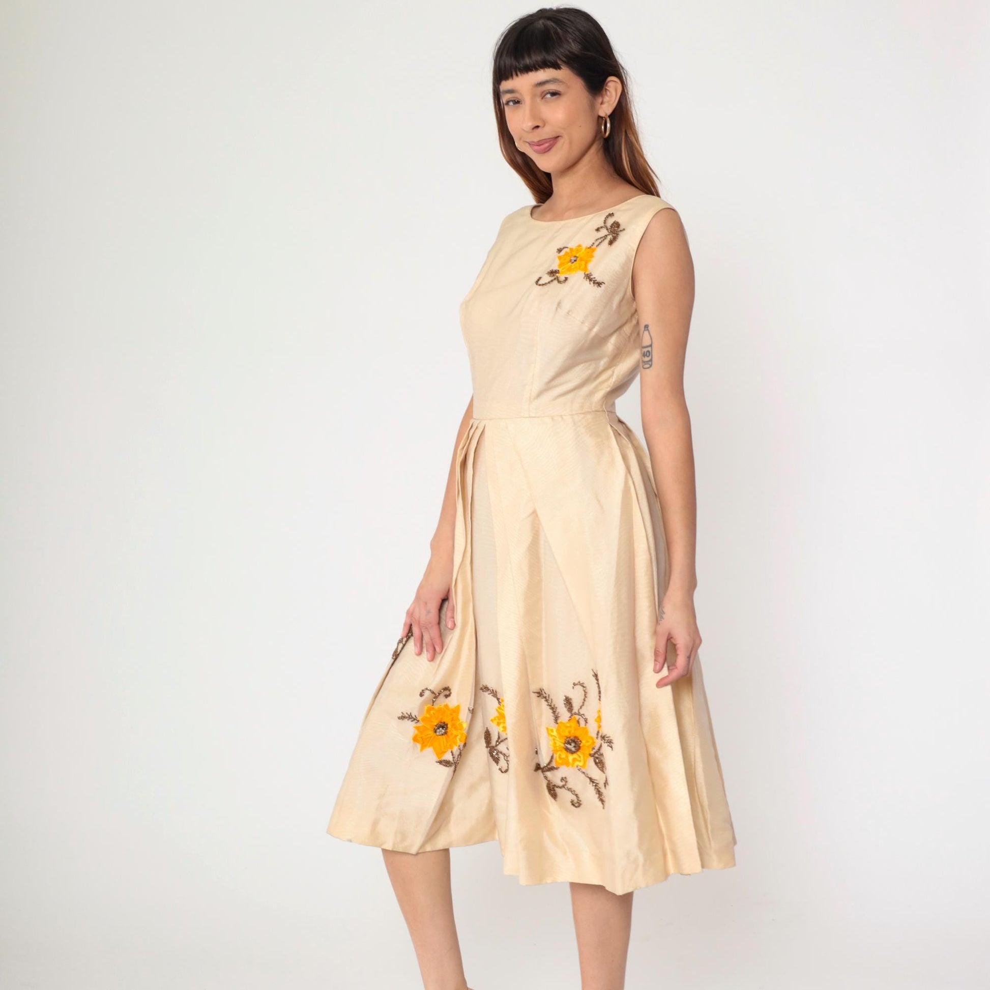 60s Cream Floral Beaded Midi Dress Velvet Appliqué High Waist Pleated Small
